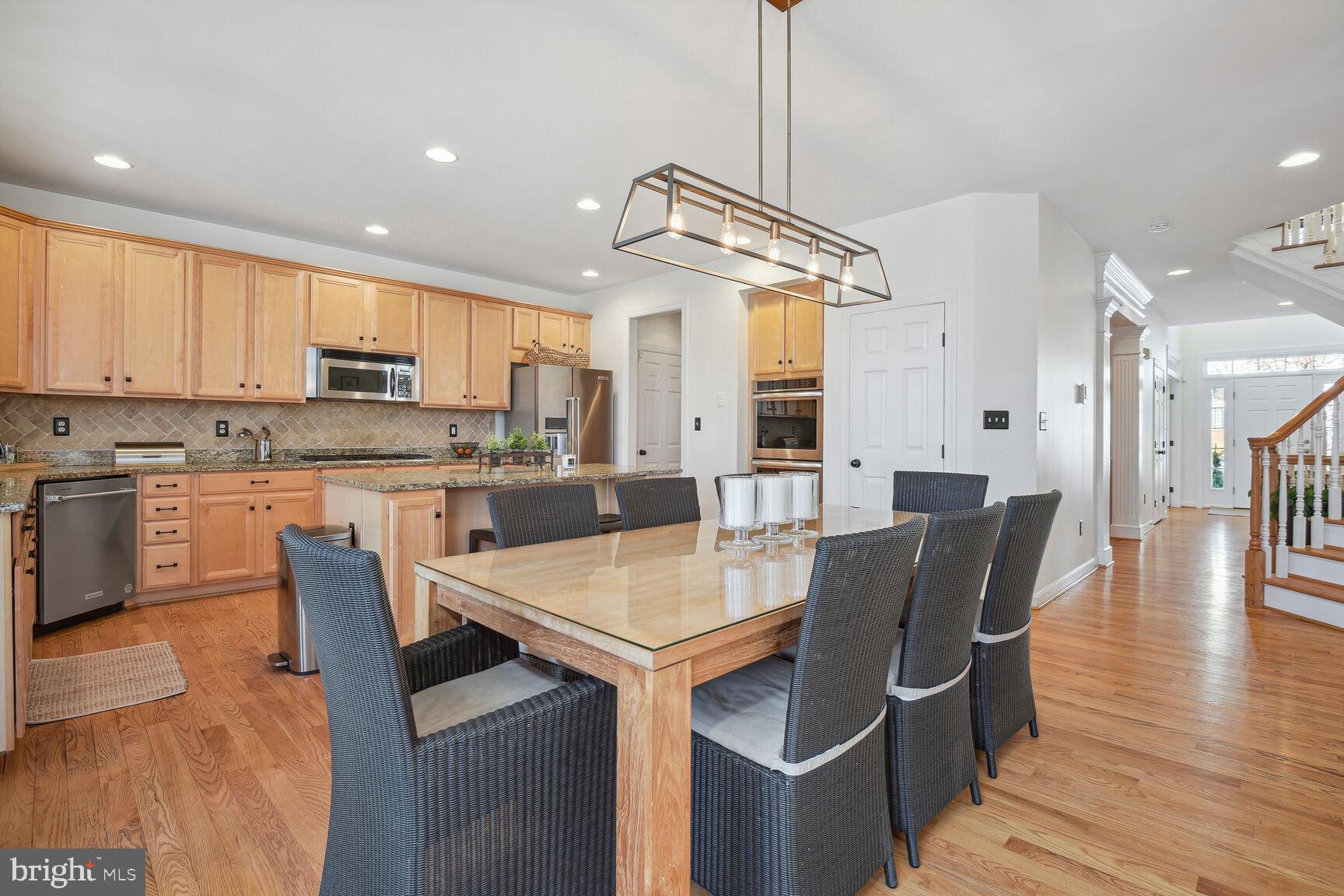 LAKELANDS - Residential