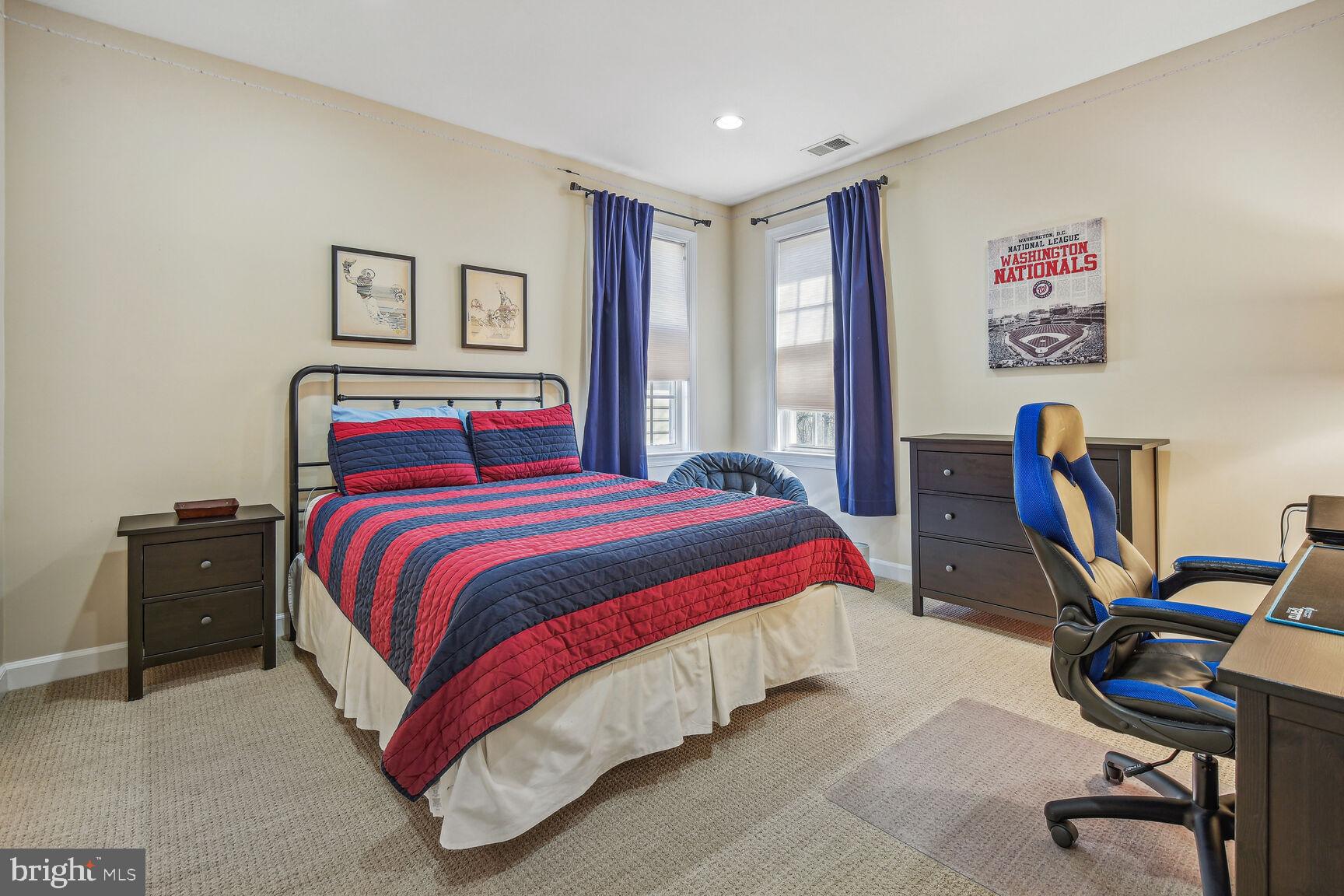 LAKELANDS - Residential