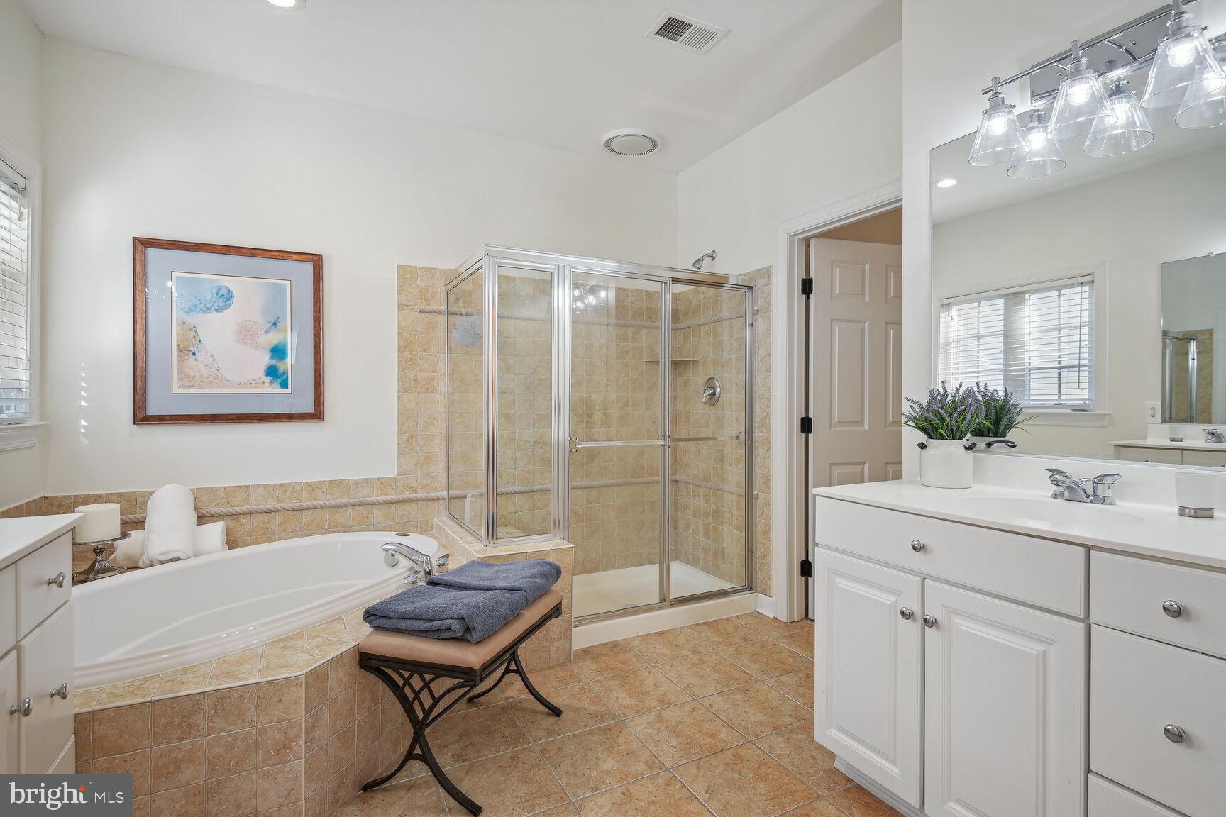 LAKELANDS - Residential