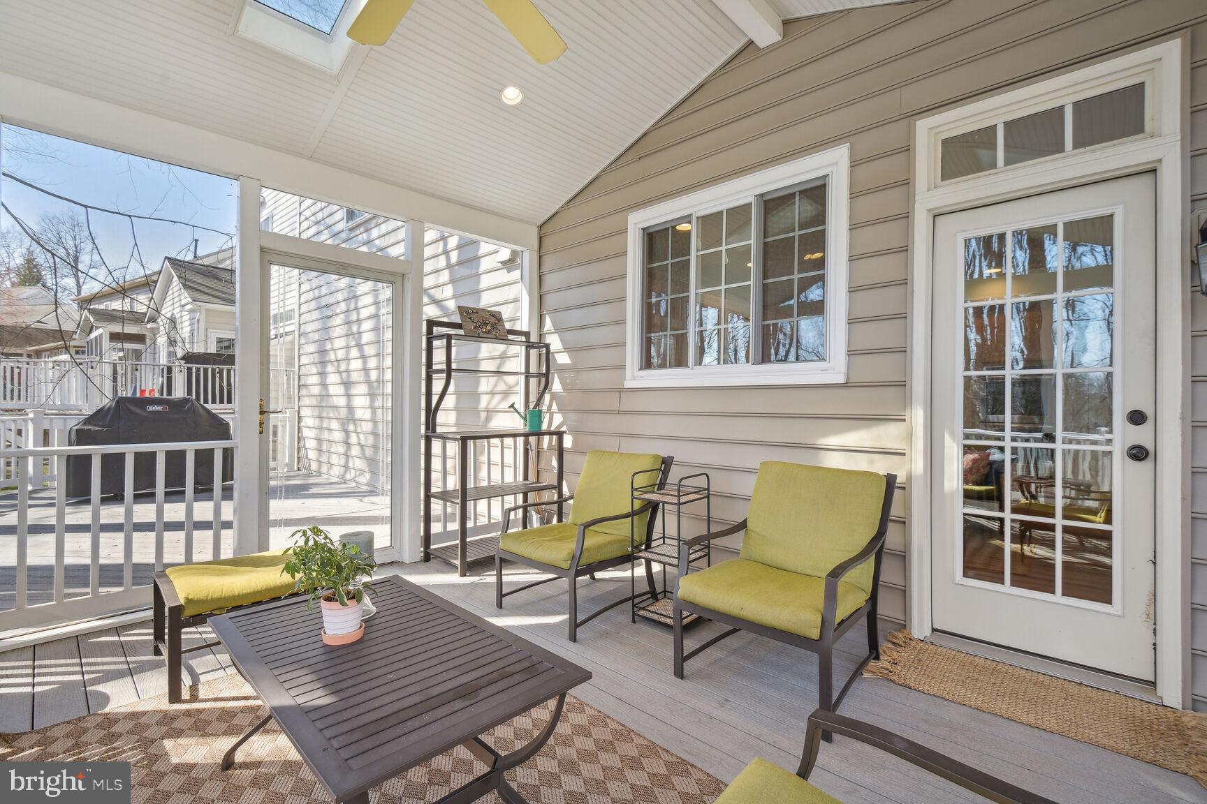 LAKELANDS - Residential