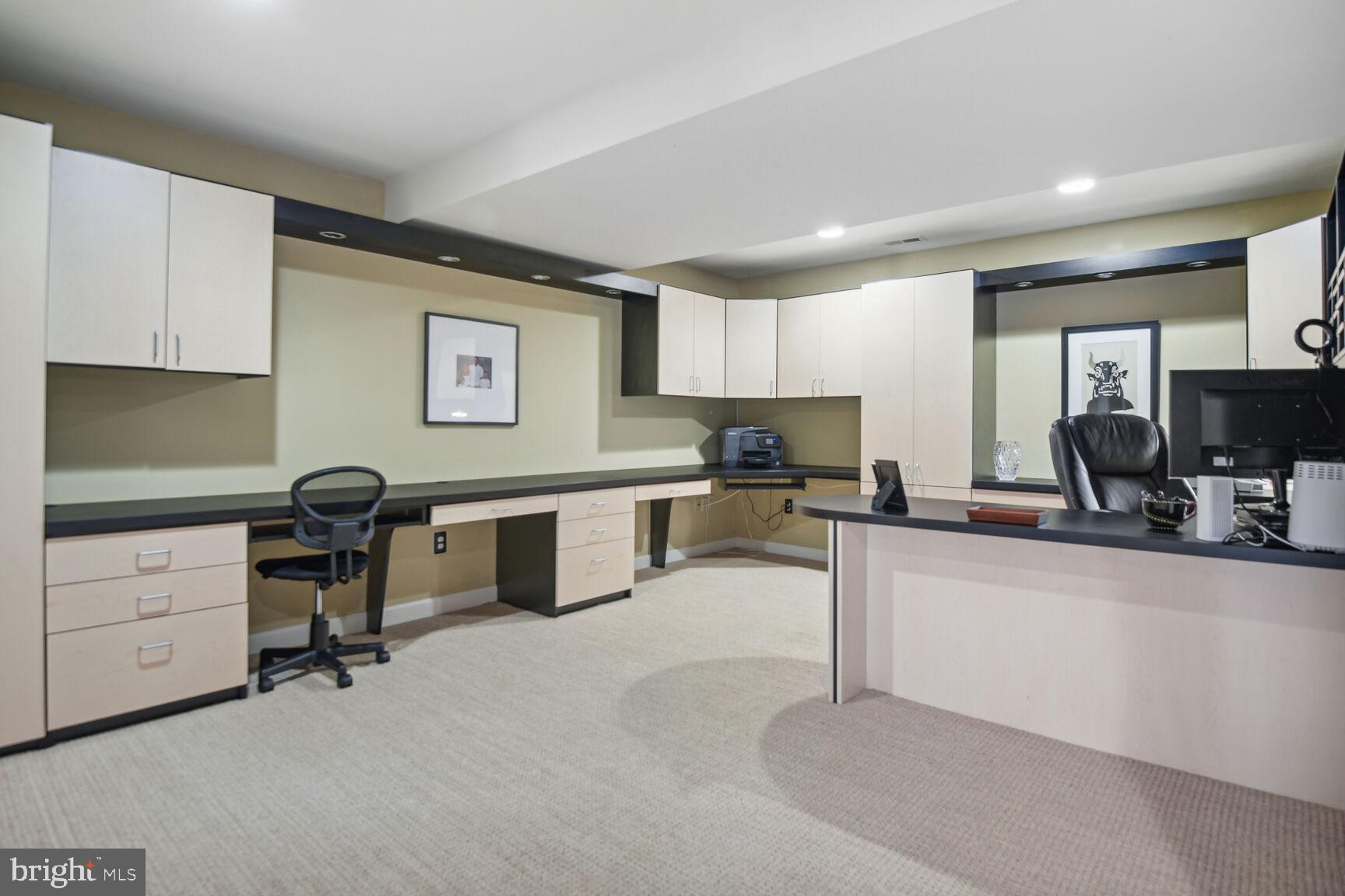 LAKELANDS - Residential