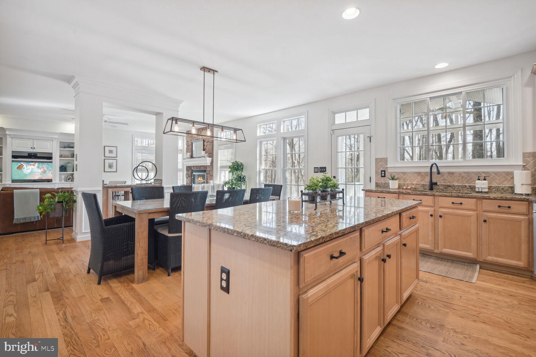 LAKELANDS - Residential