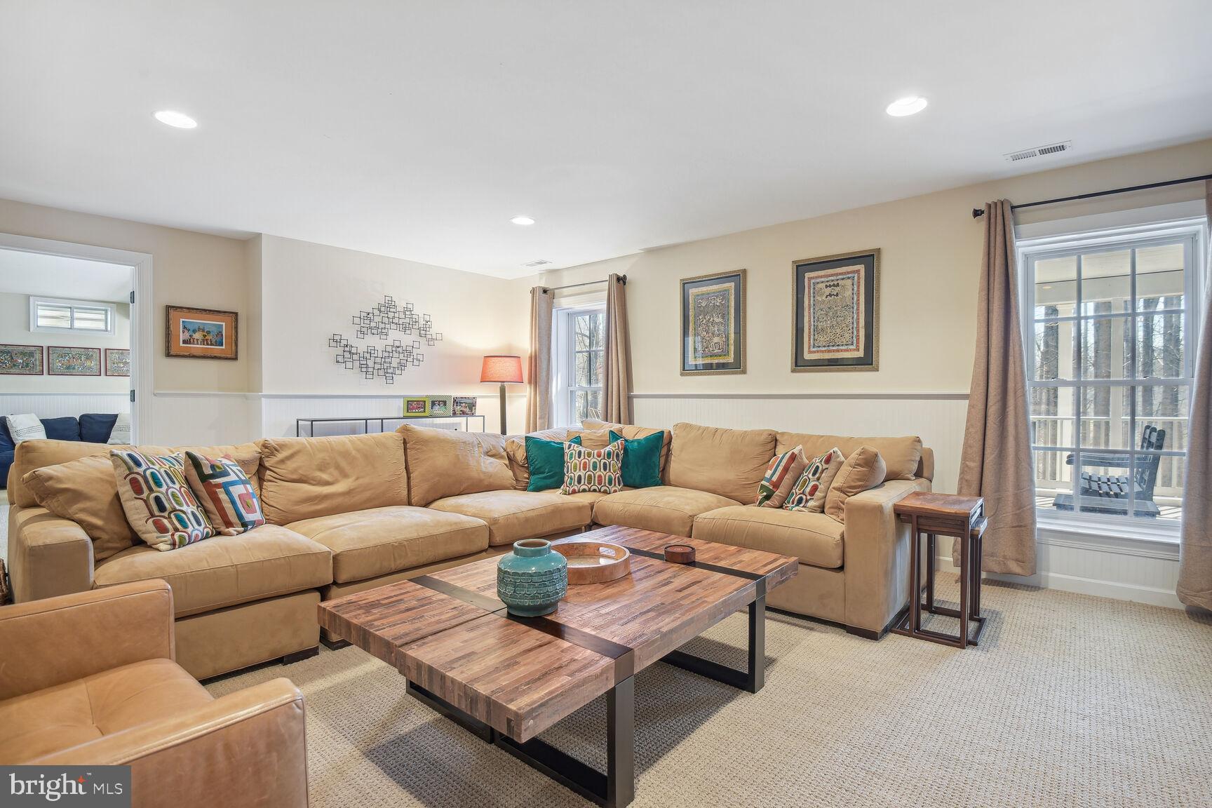 LAKELANDS - Residential