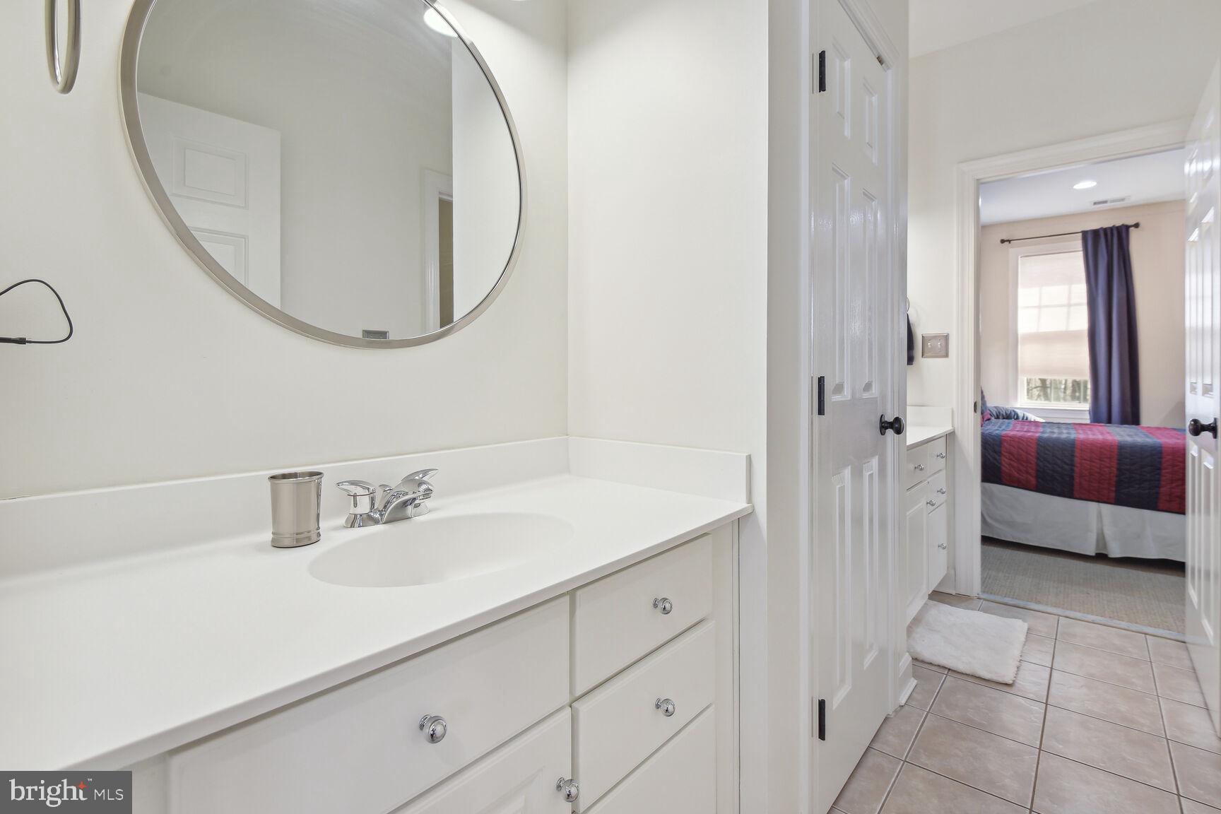 LAKELANDS - Residential