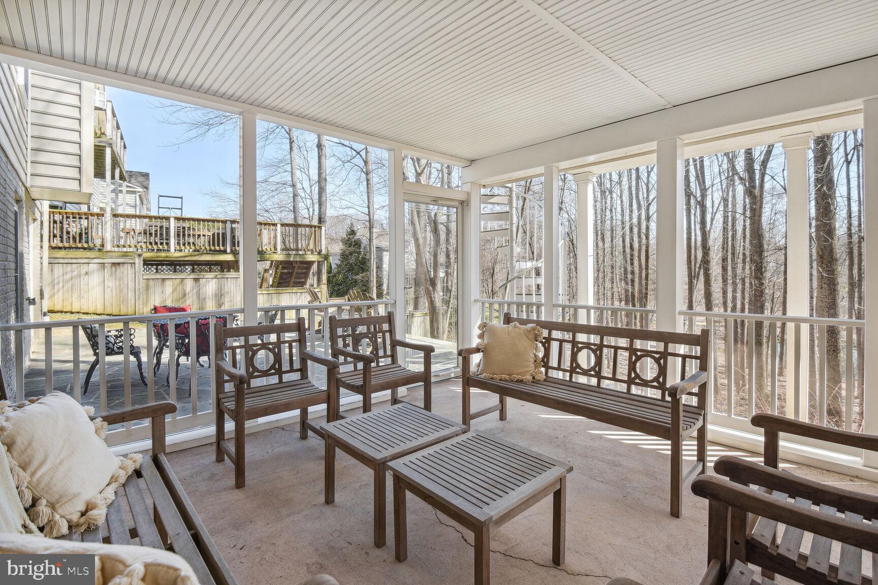 LAKELANDS - Residential