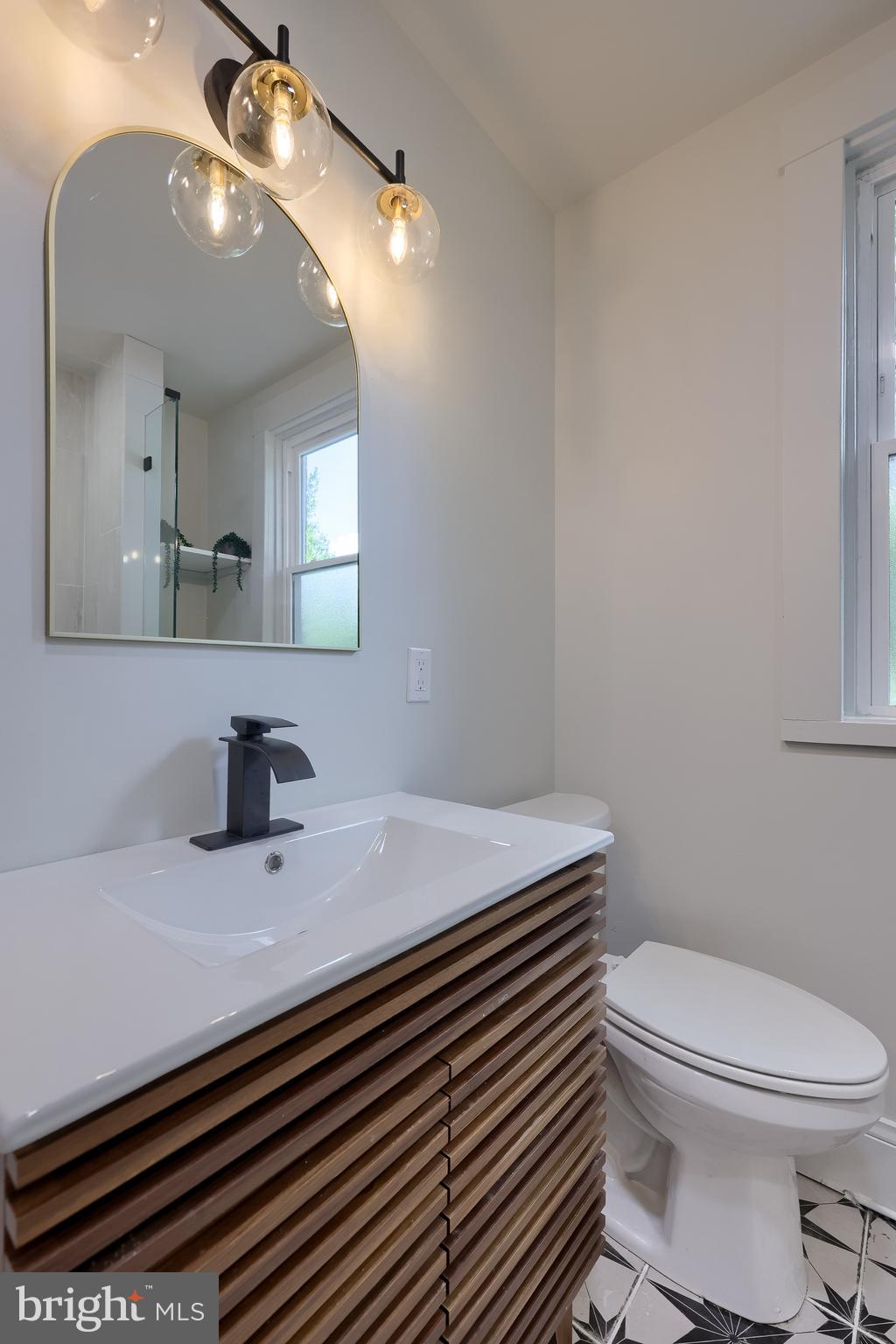 COLLEGE HILL - Residential