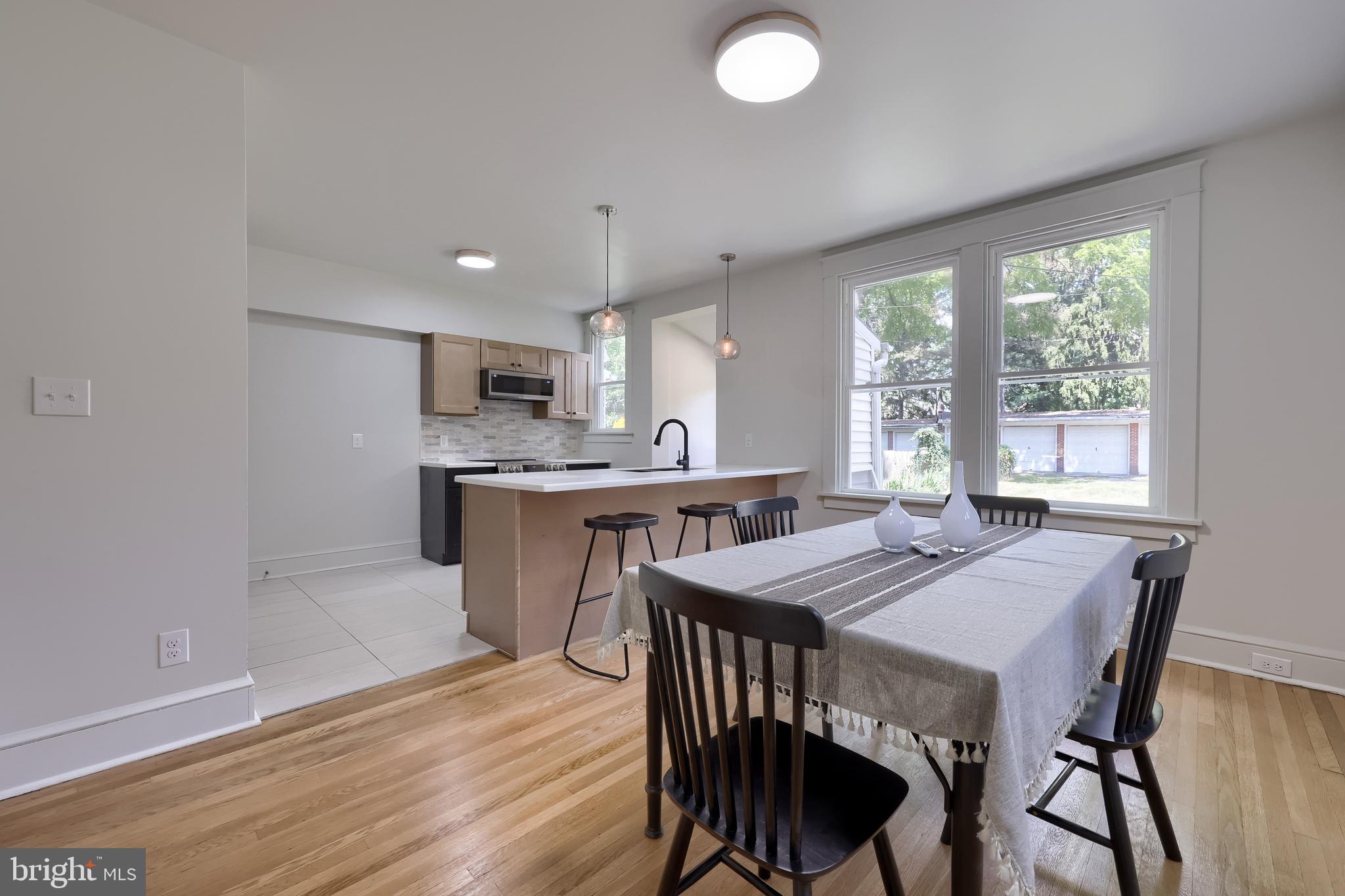 COLLEGE HILL - Residential