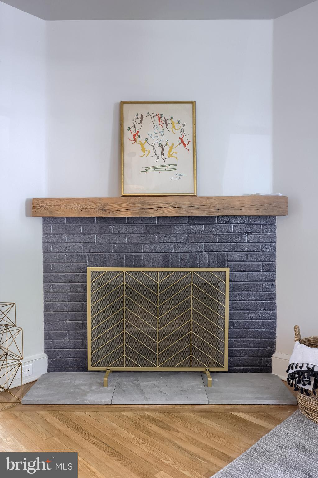 COLLEGE HILL - Residential