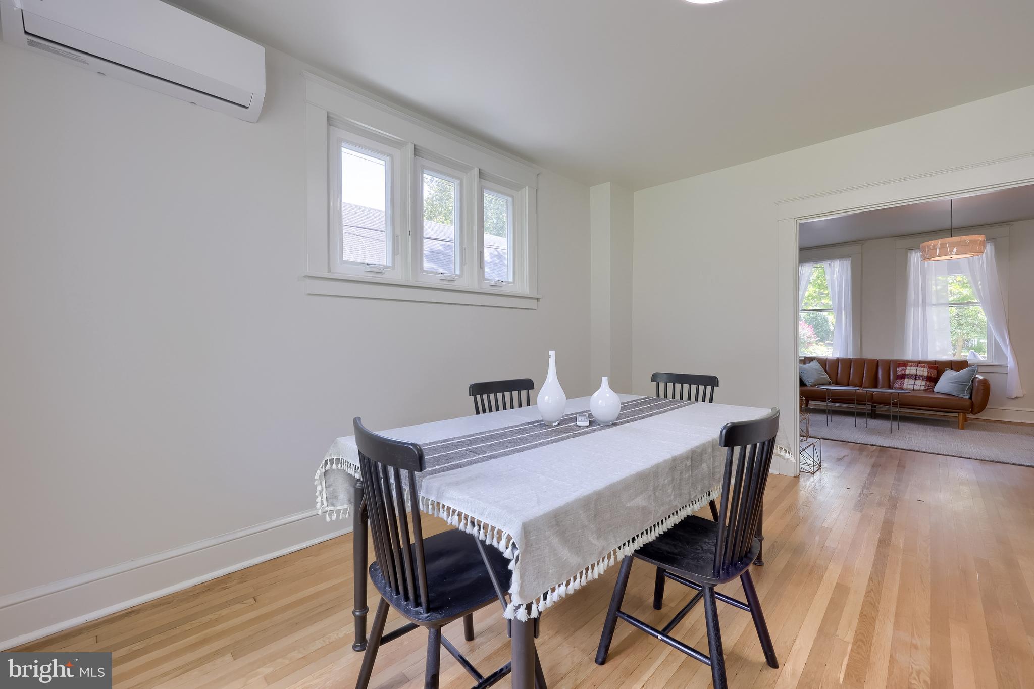 COLLEGE HILL - Residential