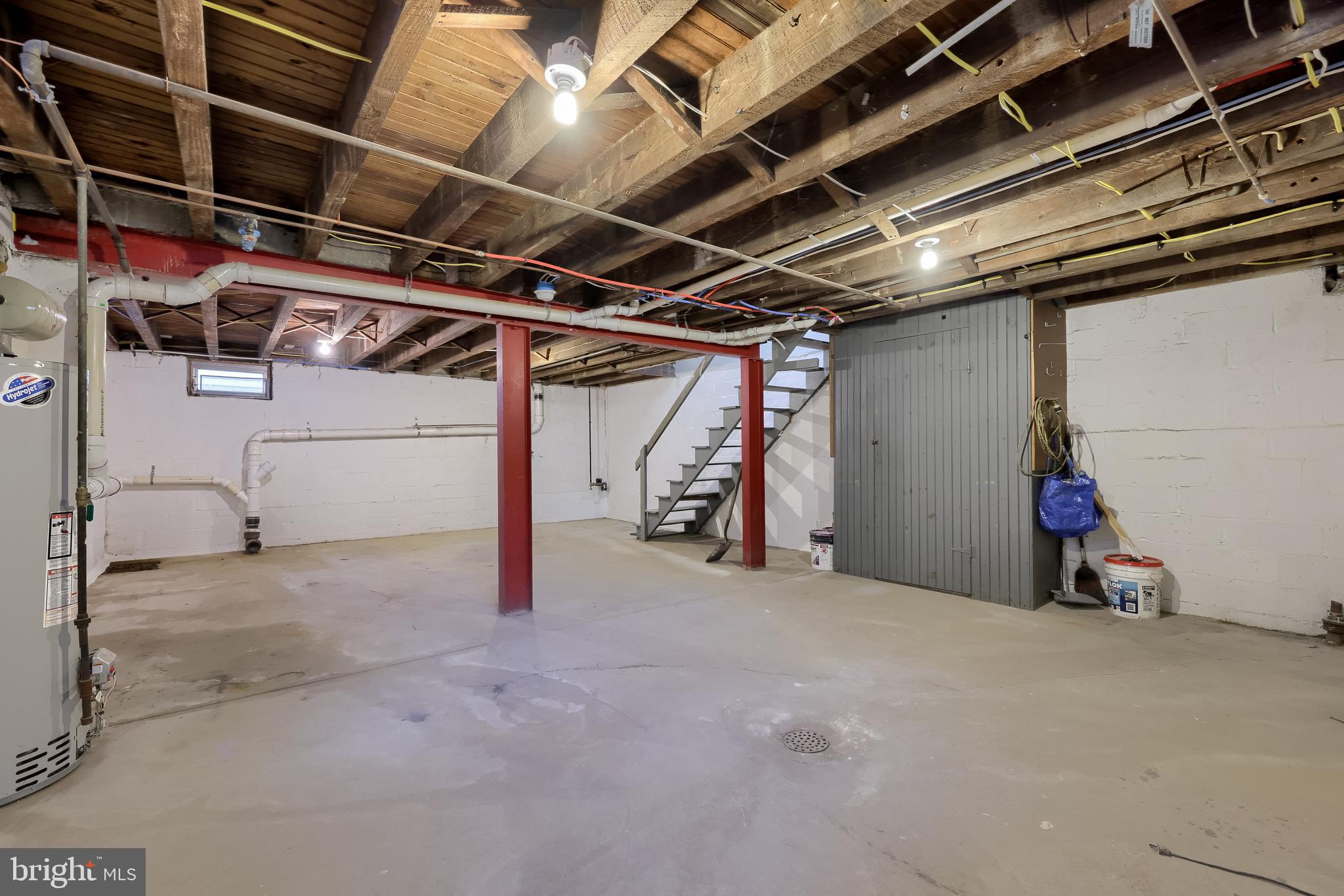 COLLEGE HILL - Residential