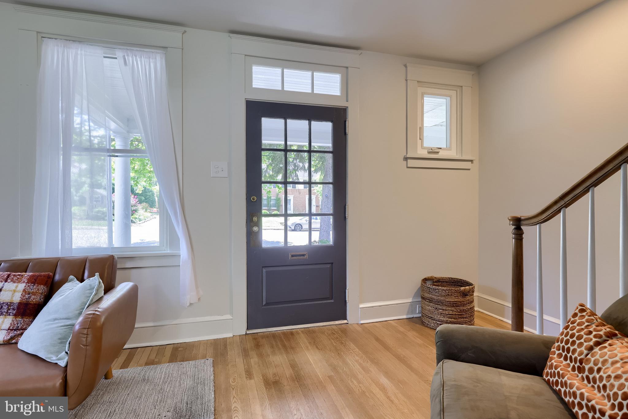 COLLEGE HILL - Residential