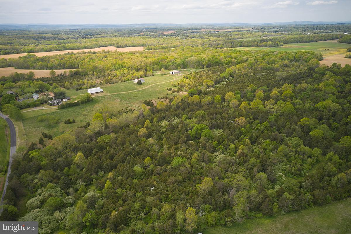 POOLESVILLE OUTSIDE - Land