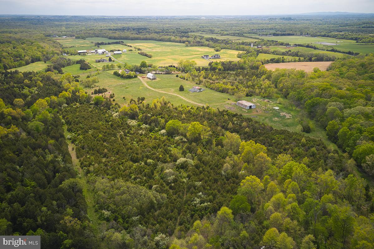 POOLESVILLE OUTSIDE - Land