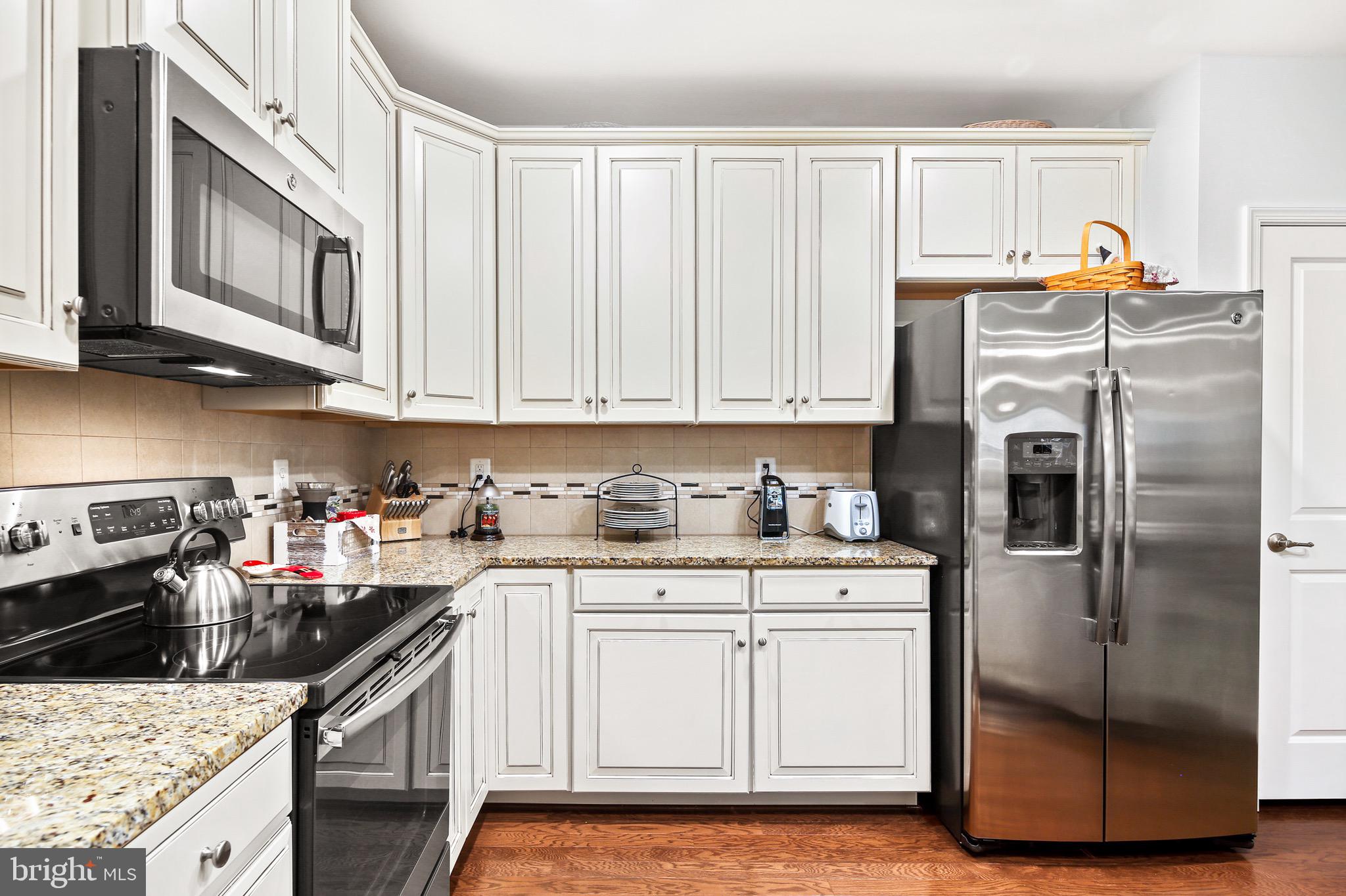 WAVERLY WOODS WEST - Residential