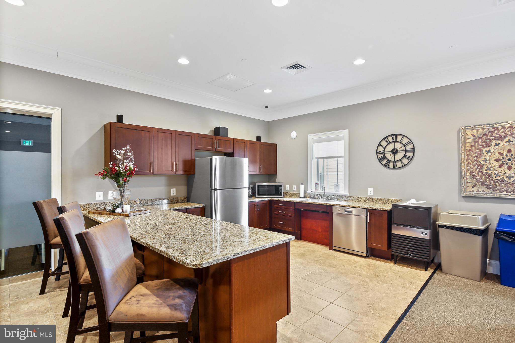 WAVERLY WOODS WEST - Residential