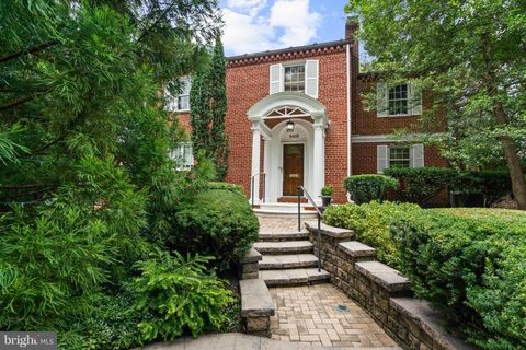Photo of 3410 Shepherd Street, CHEVY CHASE, MD 20815 (MLS # MDMC2223660)