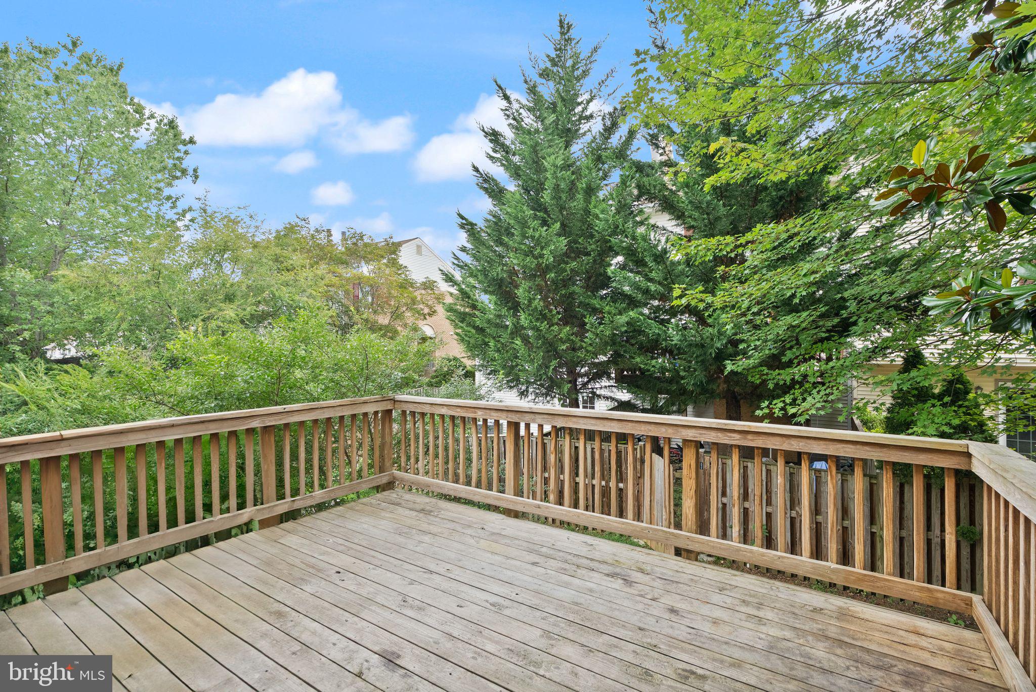 RUNNYMEADE - Residential