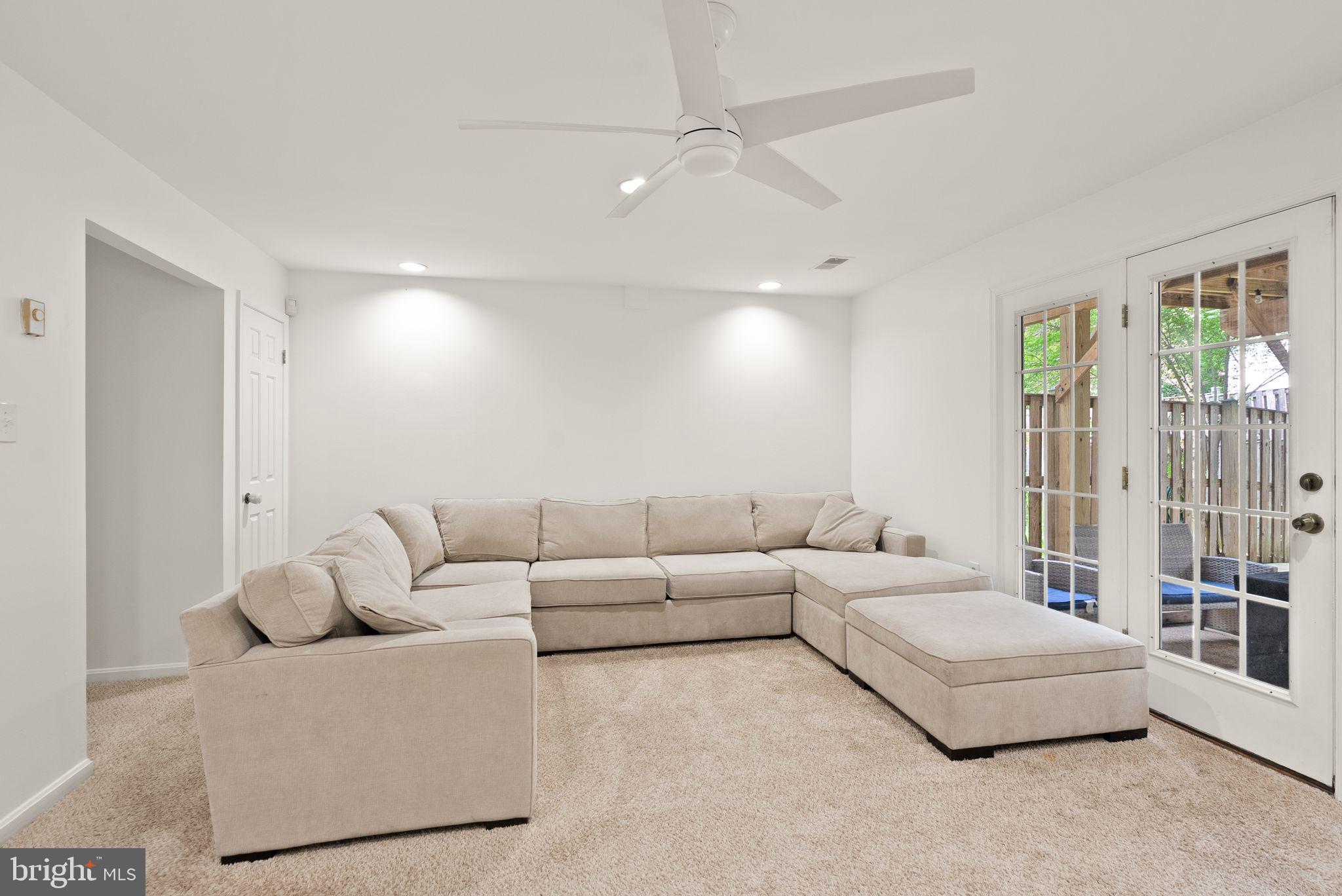 RUNNYMEADE - Residential