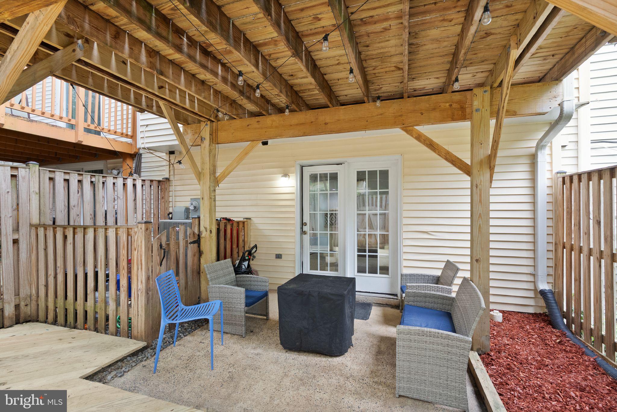 RUNNYMEADE - Residential