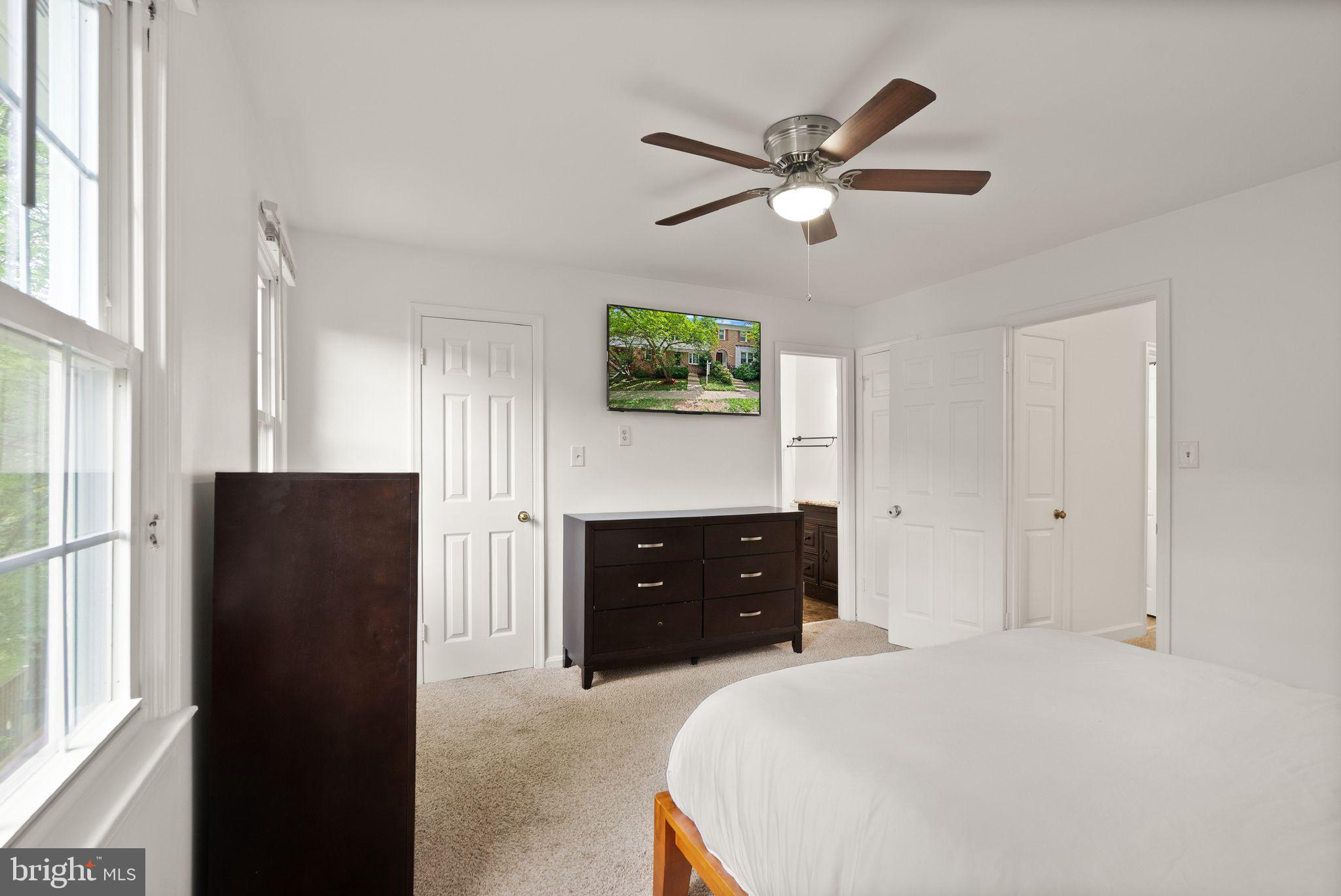 RUNNYMEADE - Residential