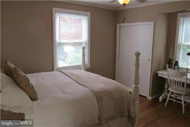 MANHATTAN BEACH - Residential