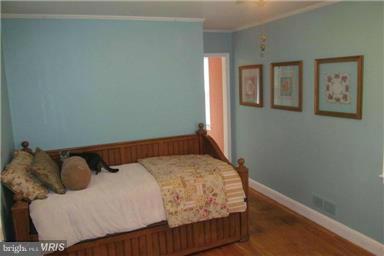 MANHATTAN BEACH - Residential