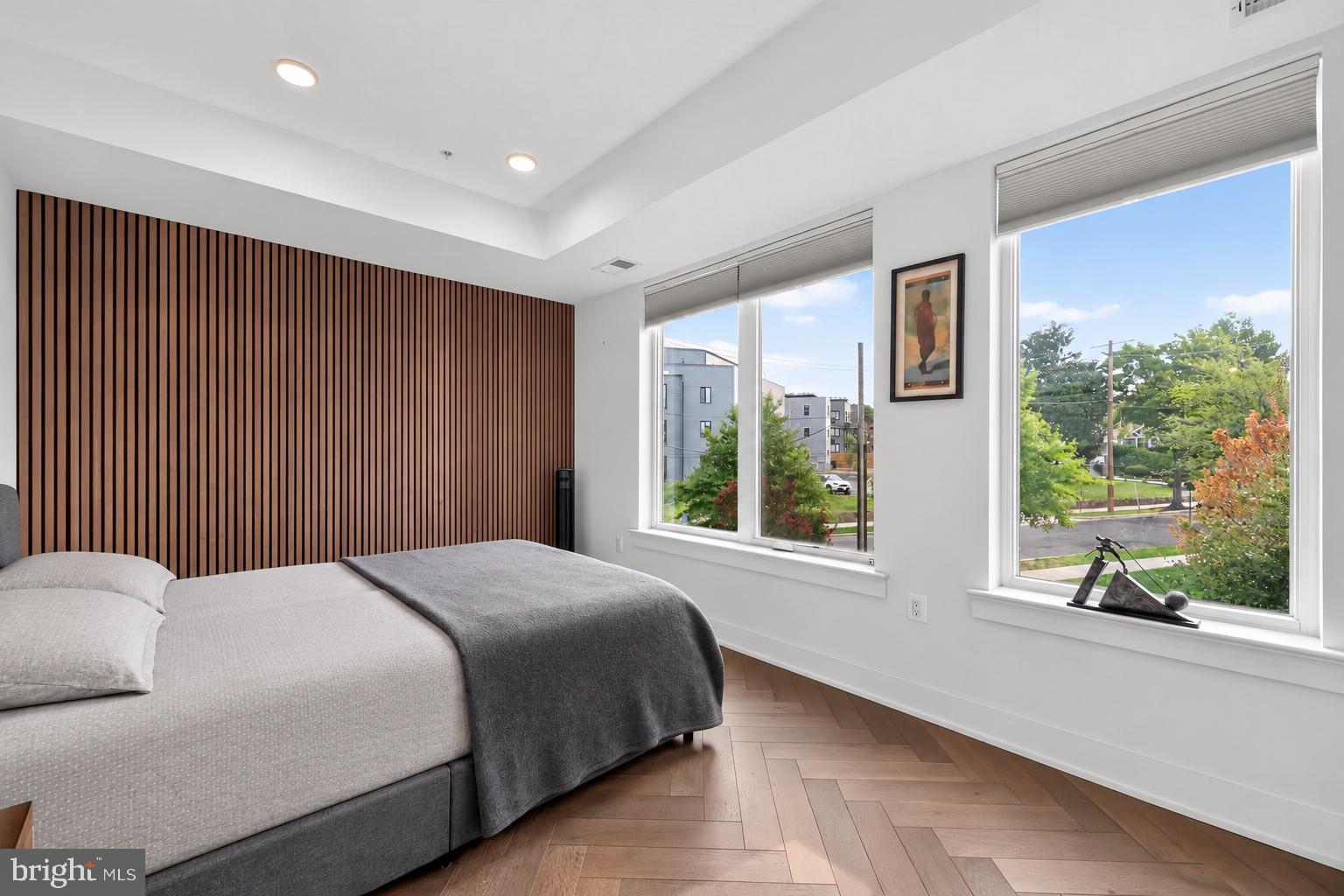 1001 BRYANT STREET NE 12