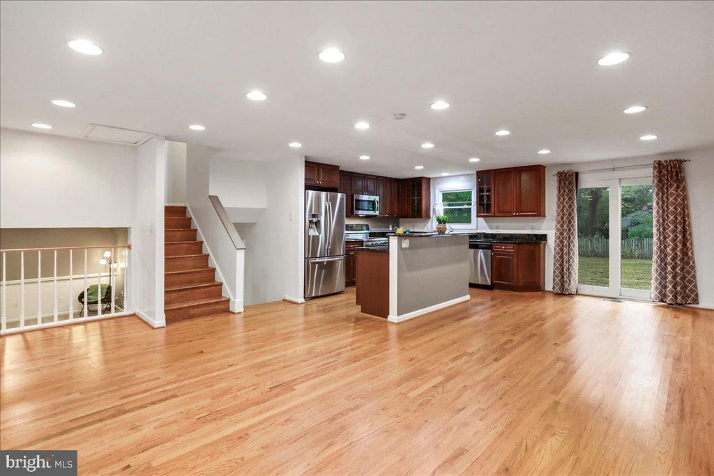 Photo of 2653 Fanieul Hall Court, HERNDON, VA 20171 (MLS # VAFX2274156)