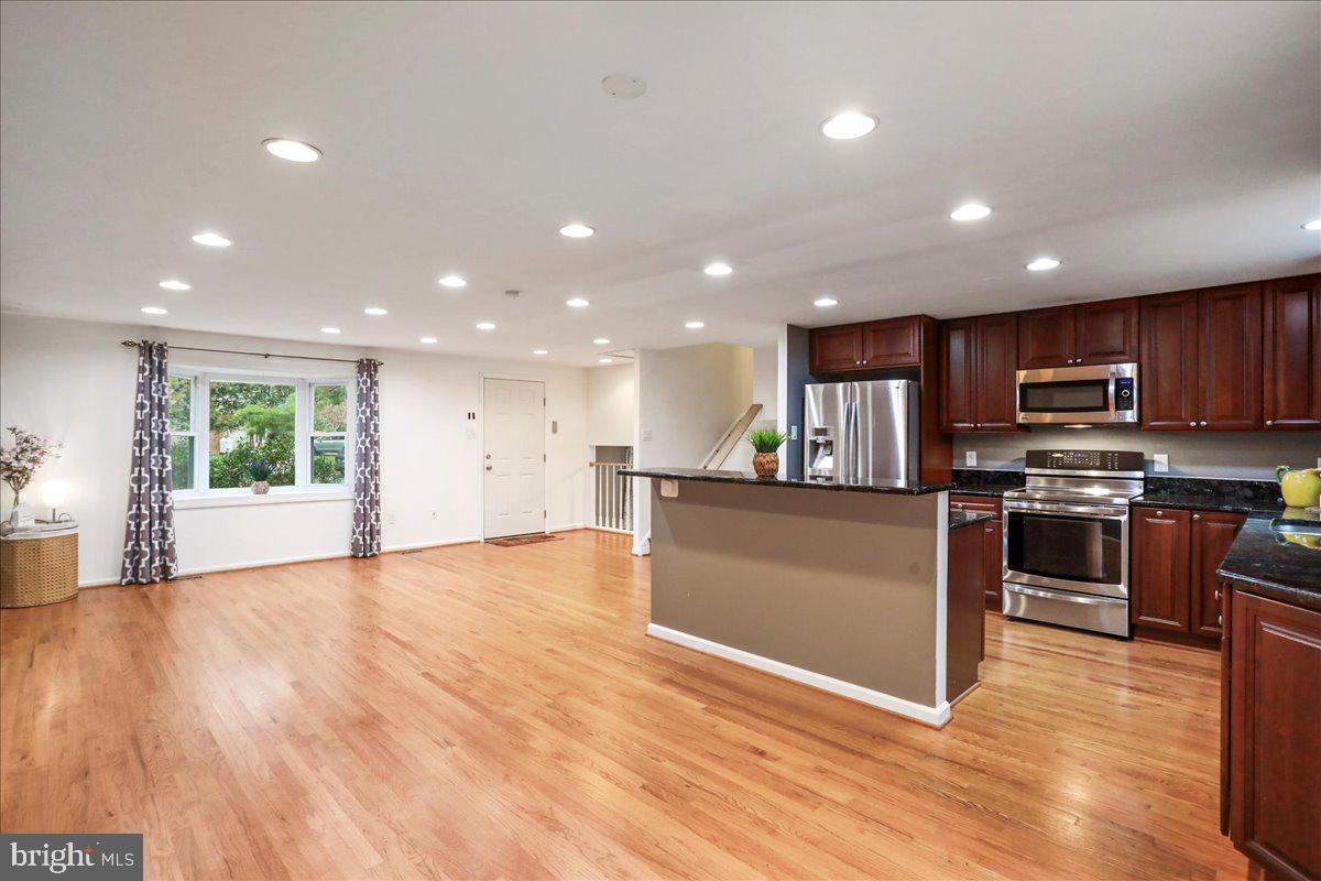 2653 FANIEUL HALL COURT