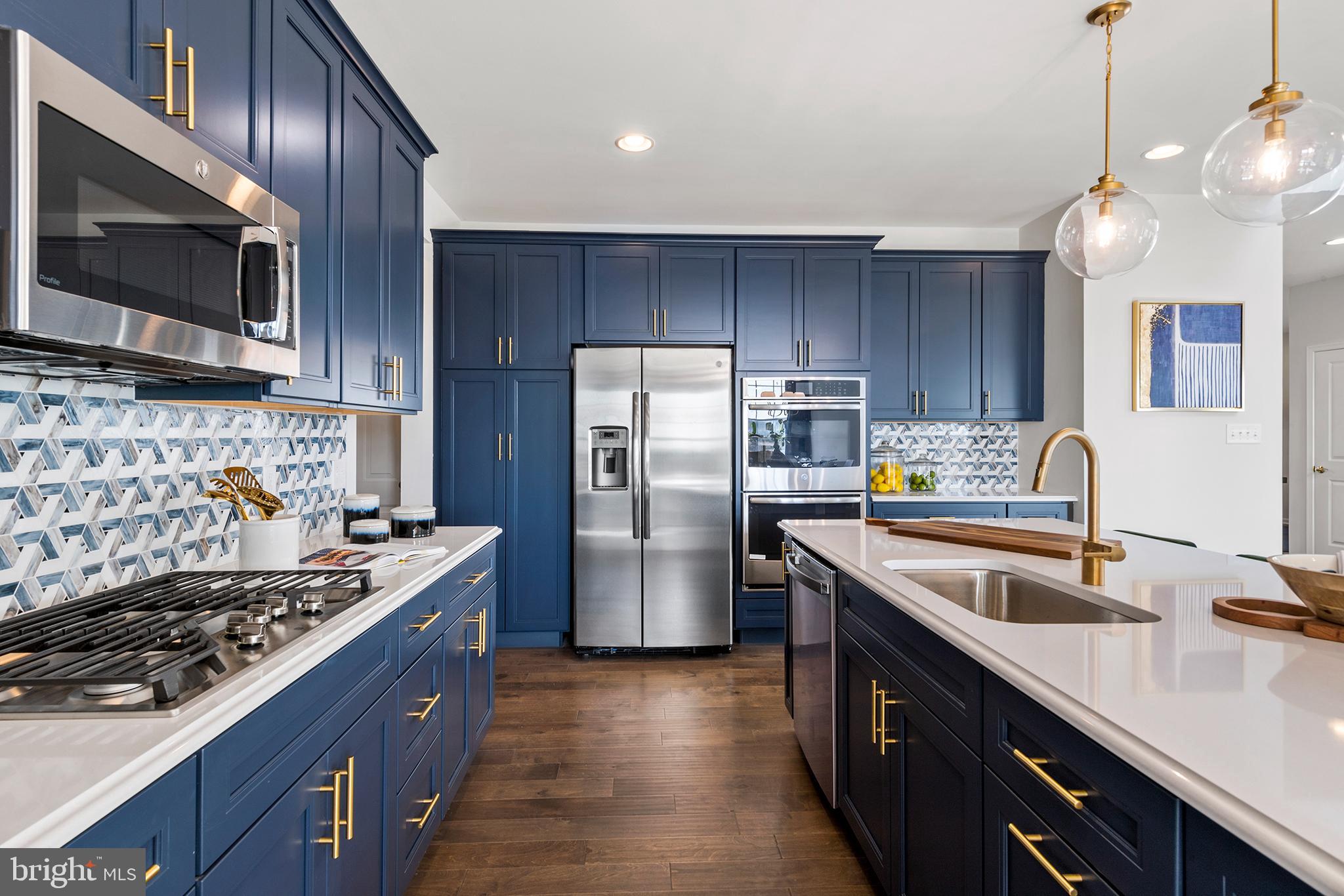 THE MEADOWS - Residential