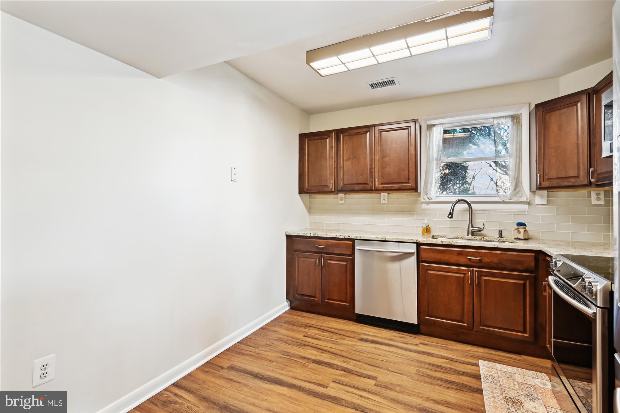 BRIGHTLEAF - Residential