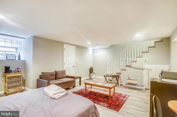 STONEWOOD-PENTWOOD-WINSTON - Residential