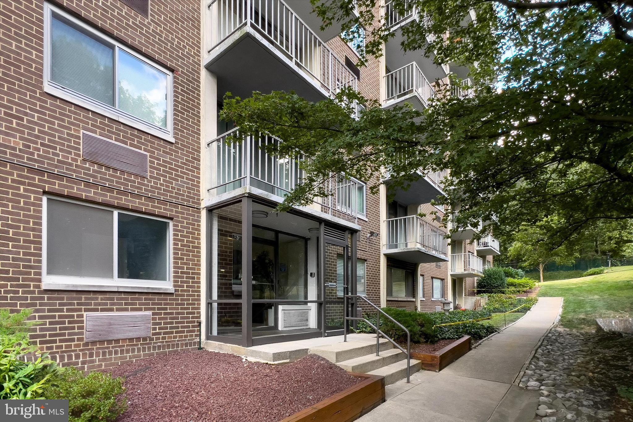 2059 HUNTINGTON AVENUE 1414
