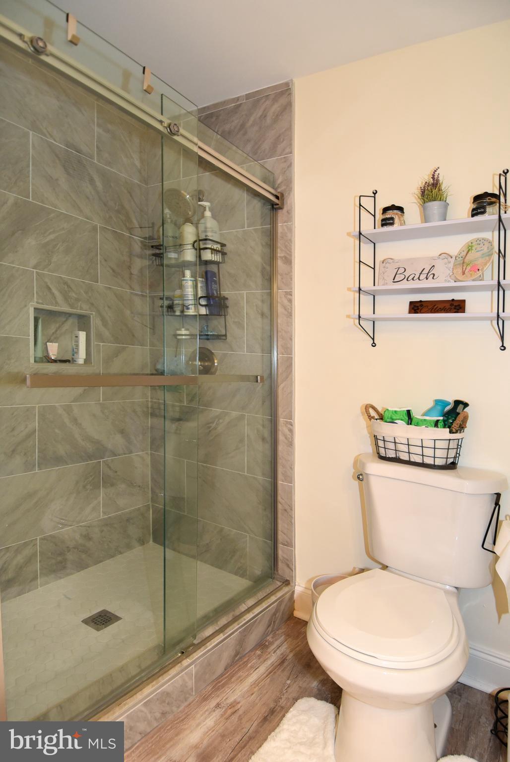 MADISON LANE - Residential Lease