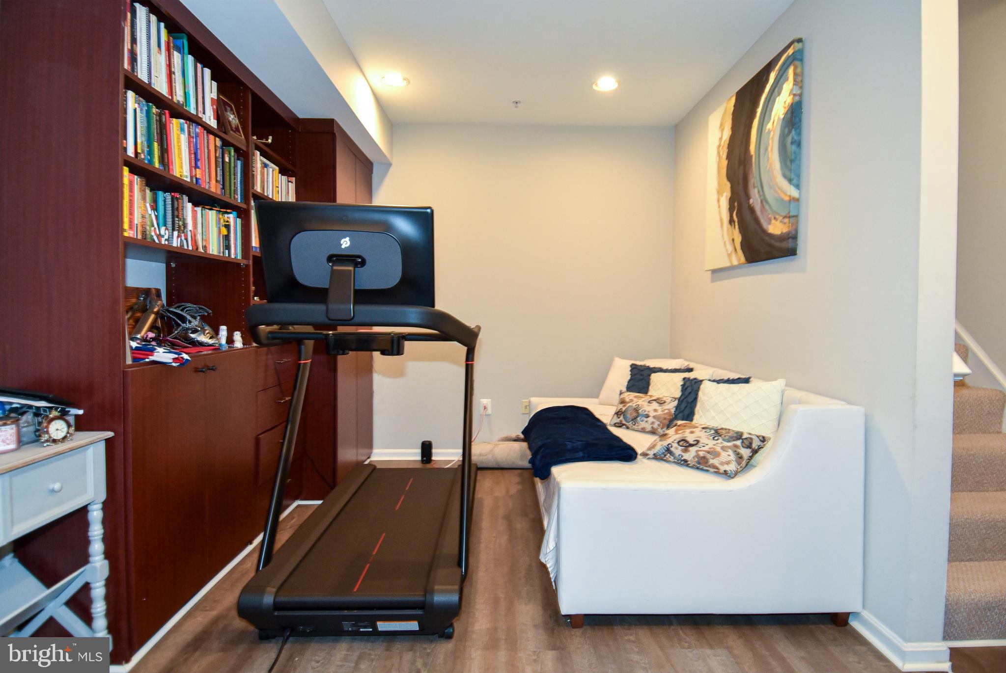 MADISON LANE - Residential Lease