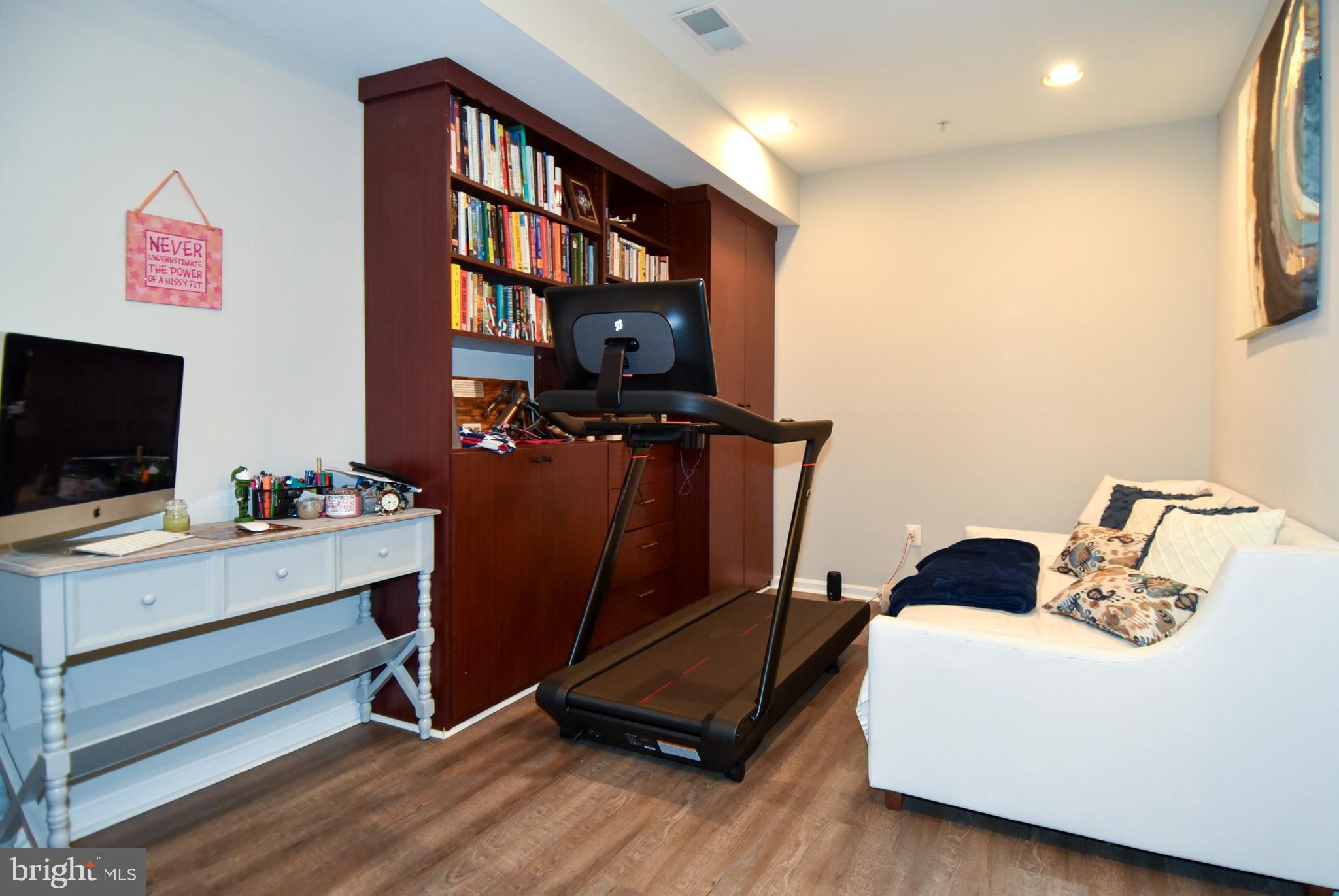 MADISON LANE - Residential Lease