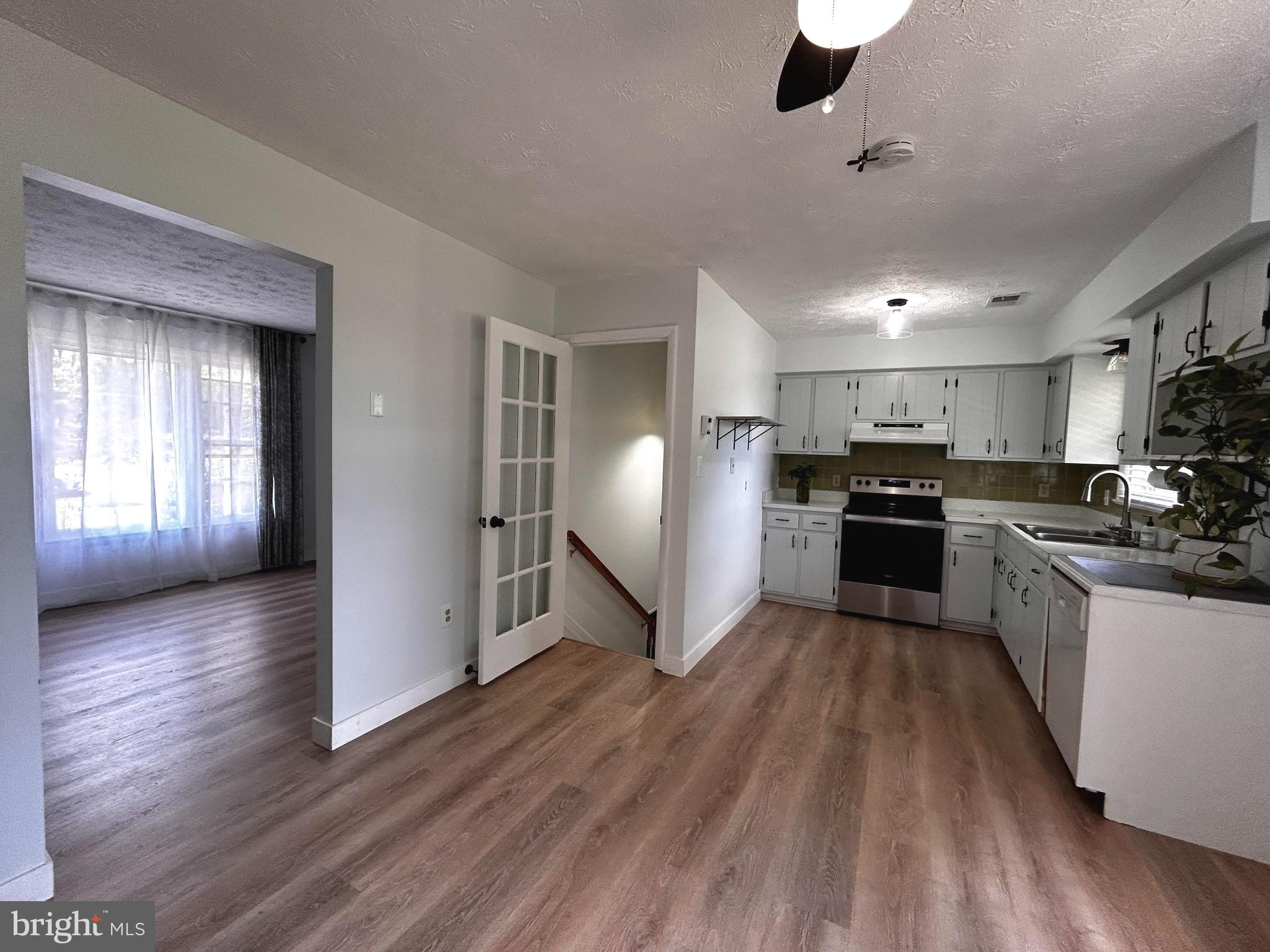 LONE OAK - Residential Lease