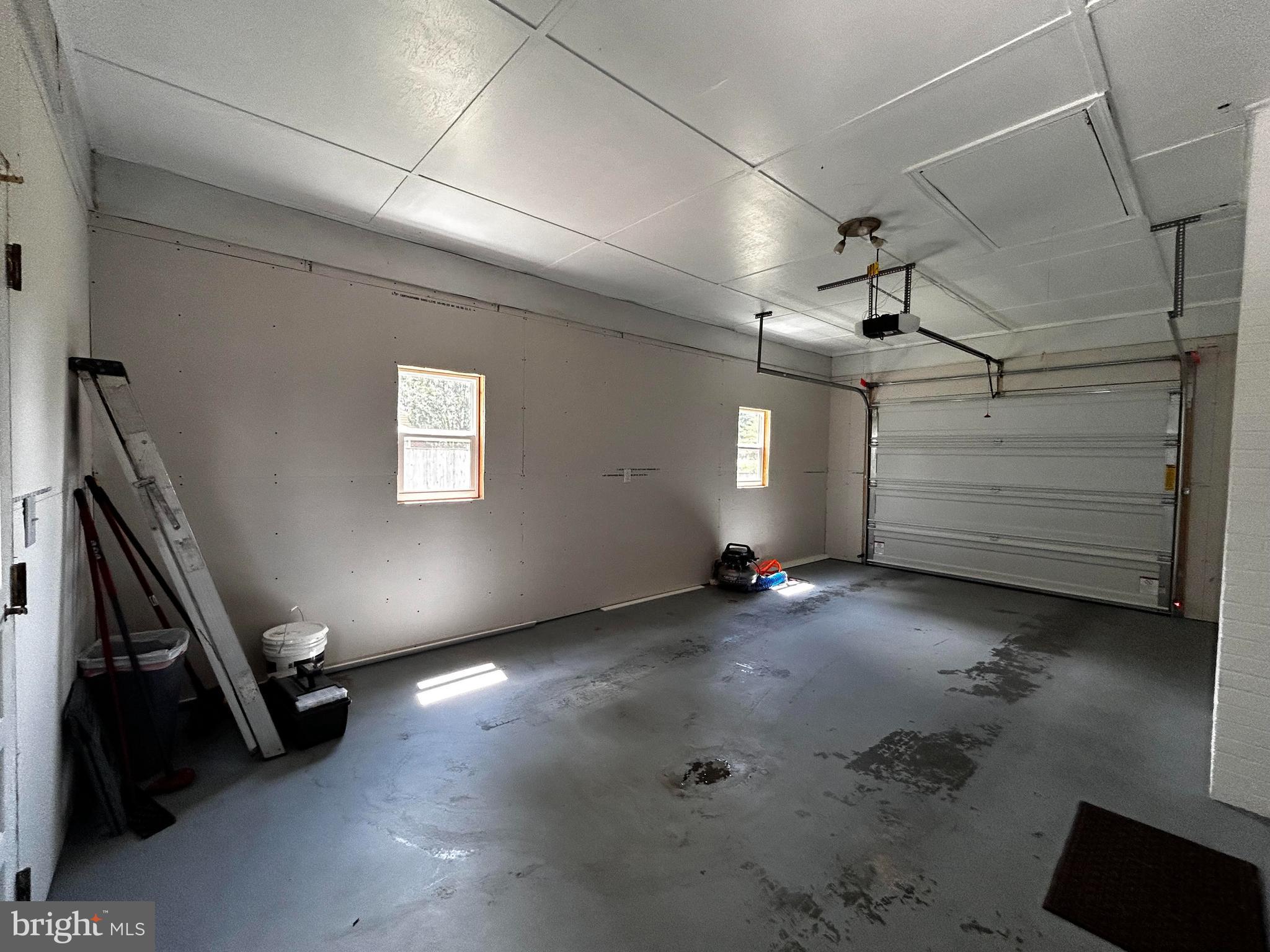 LONE OAK - Residential Lease