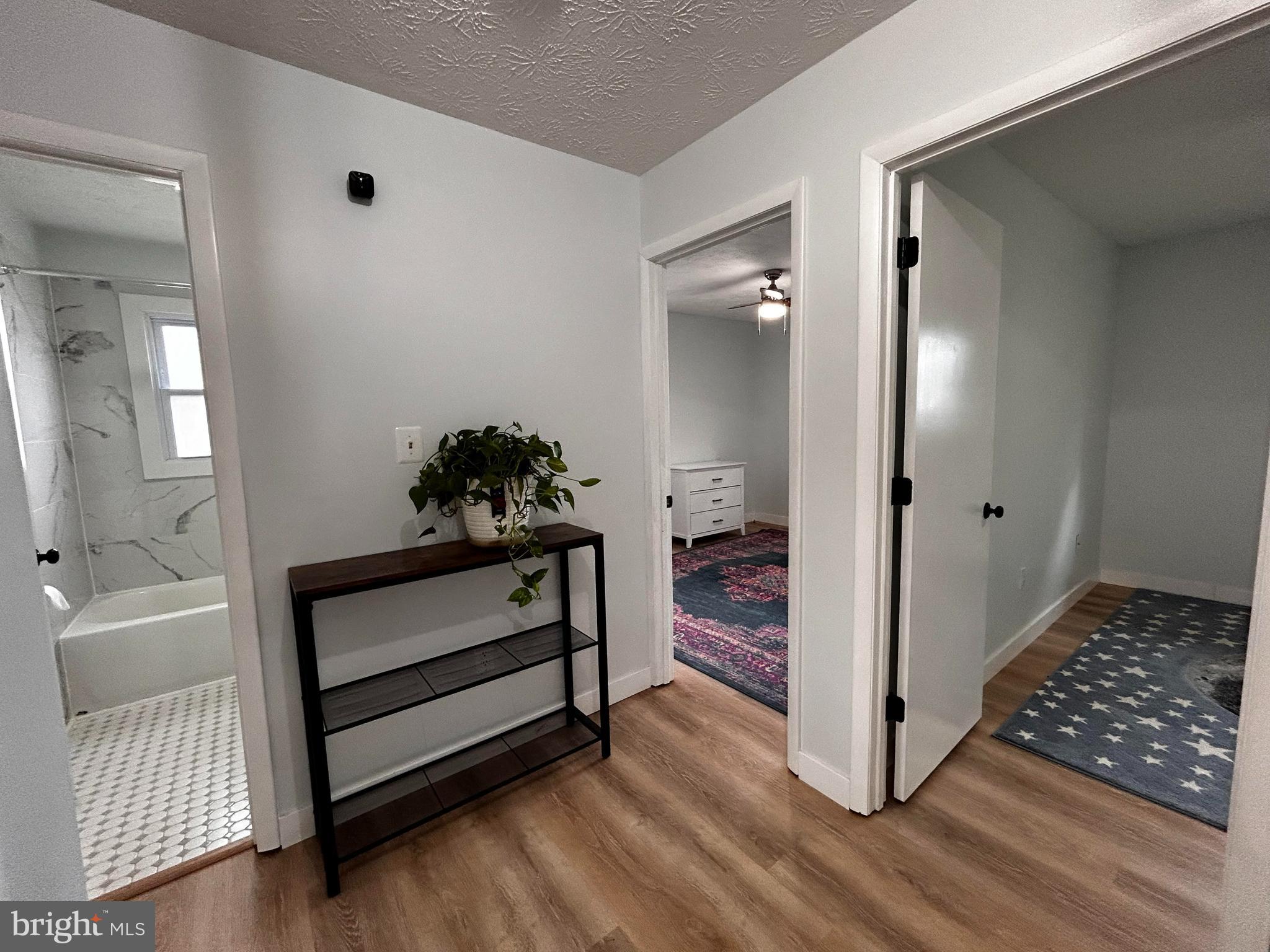 LONE OAK - Residential Lease