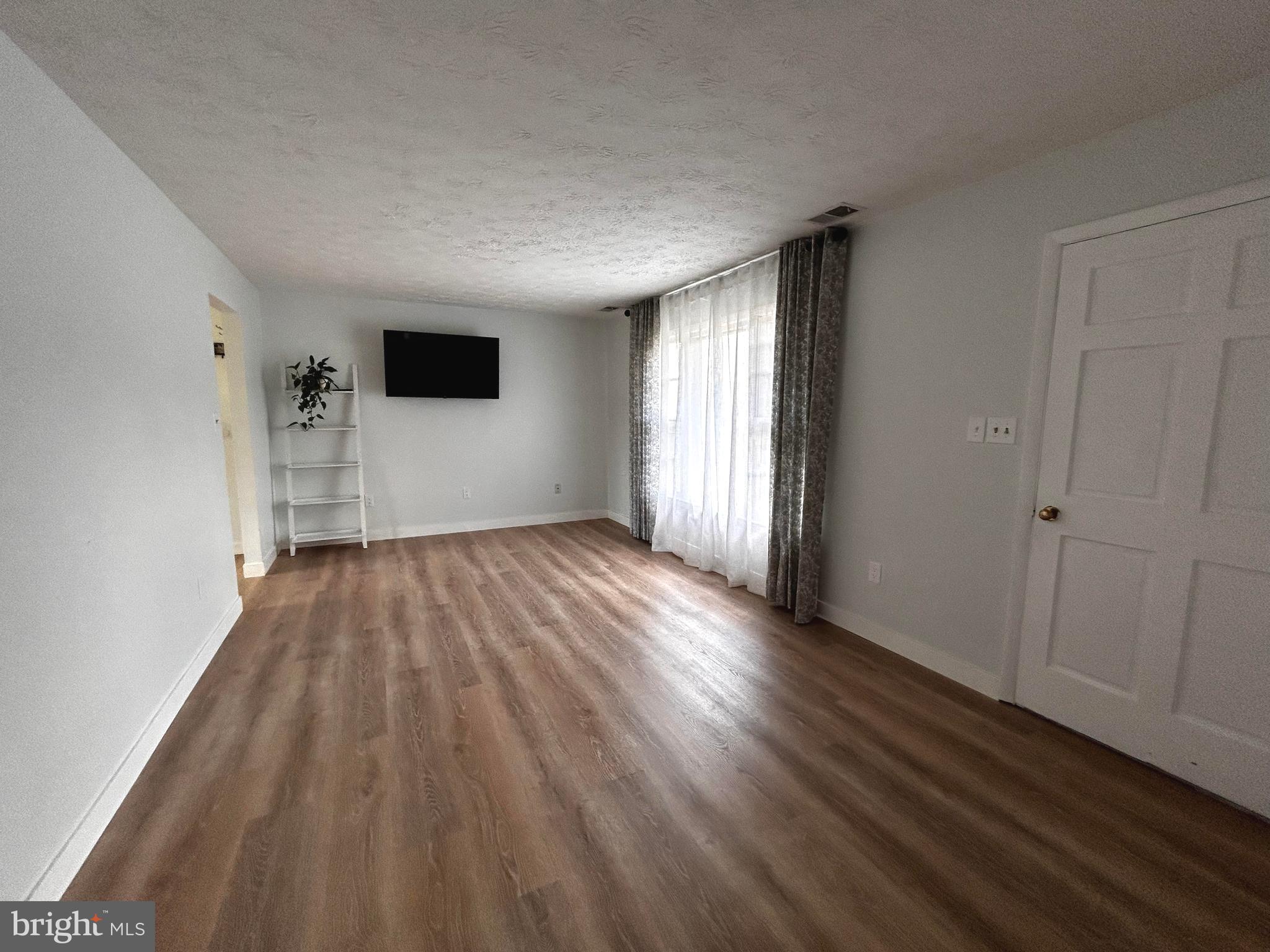 LONE OAK - Residential Lease