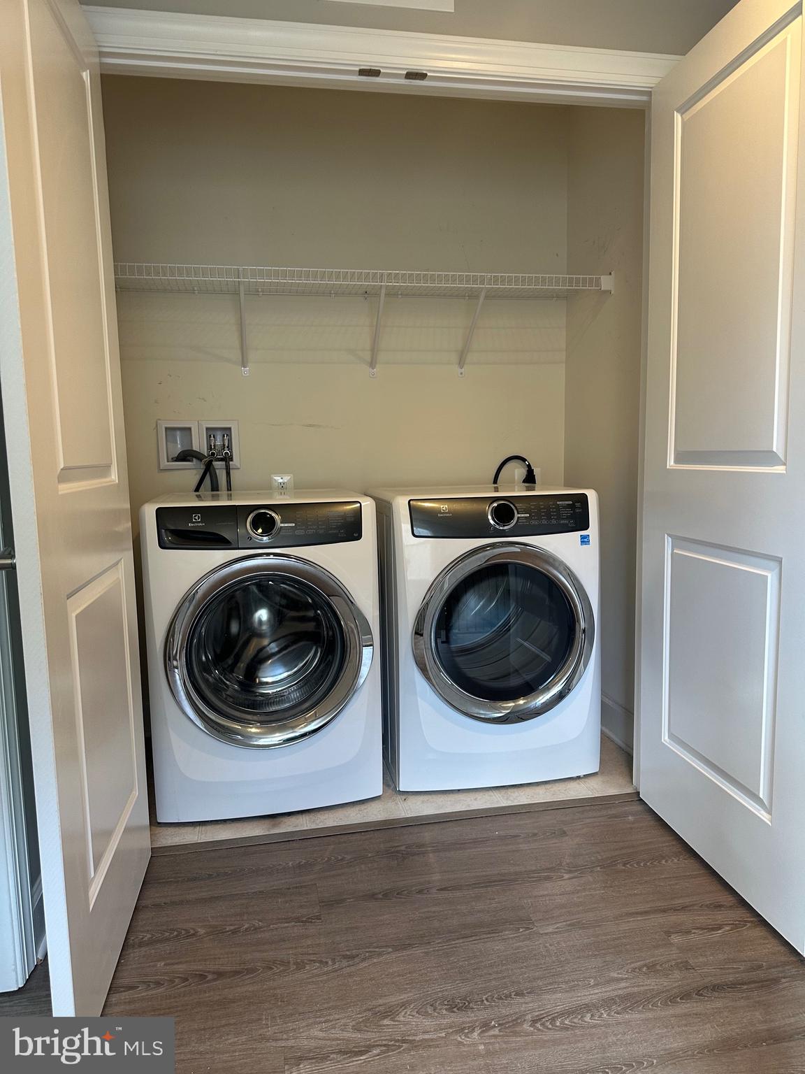 BRADLEY SQUARE - Residential Lease