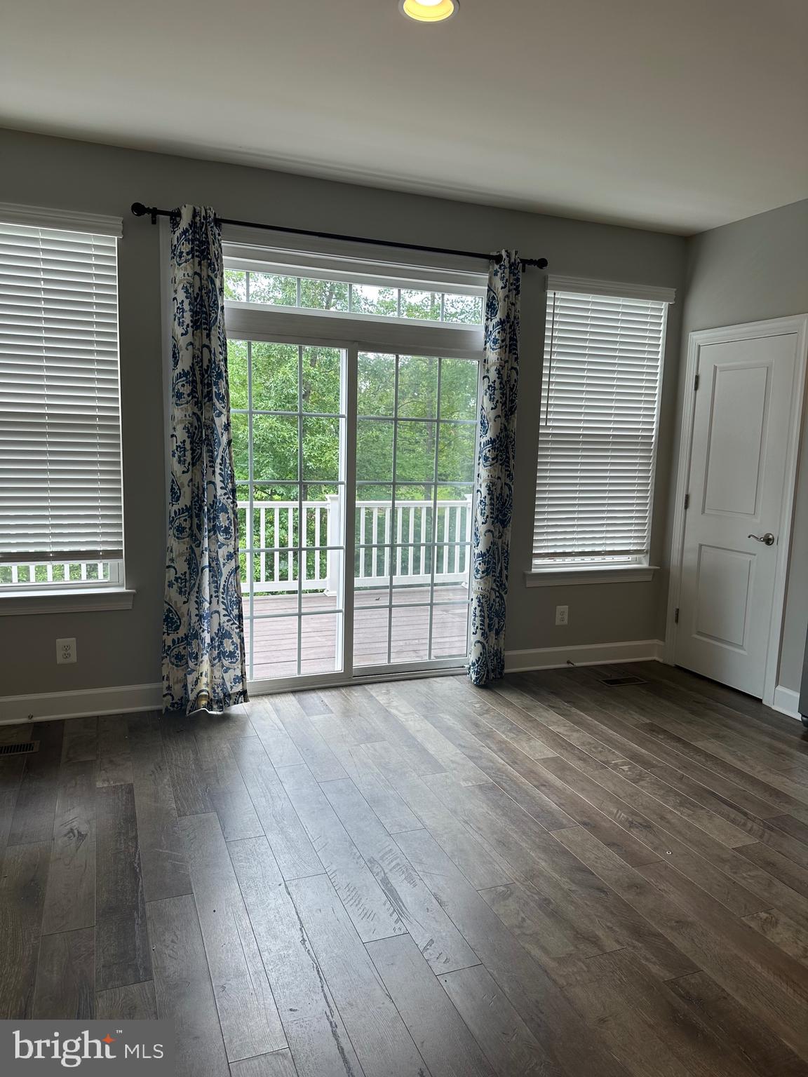 BRADLEY SQUARE - Residential Lease