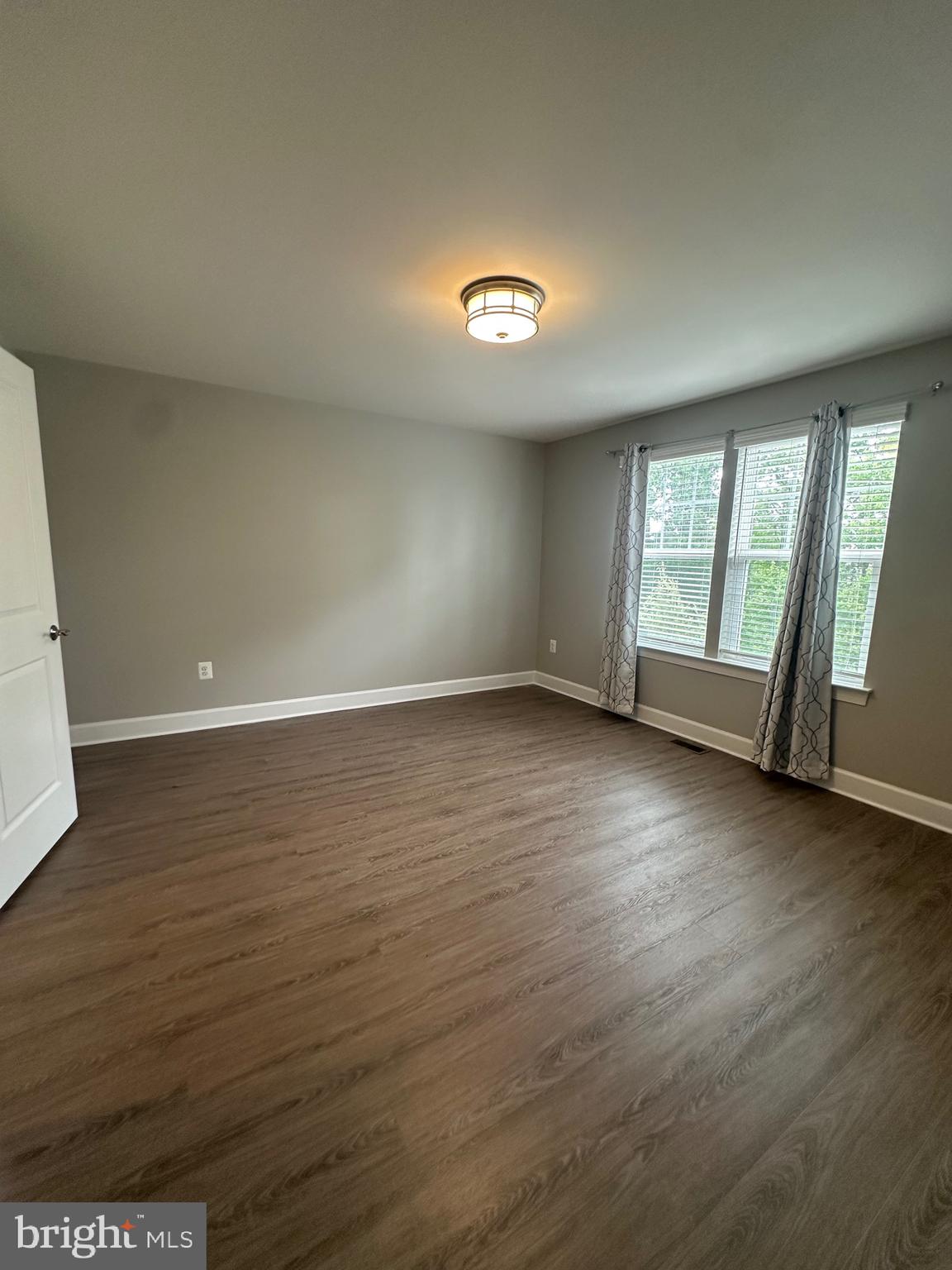 BRADLEY SQUARE - Residential Lease