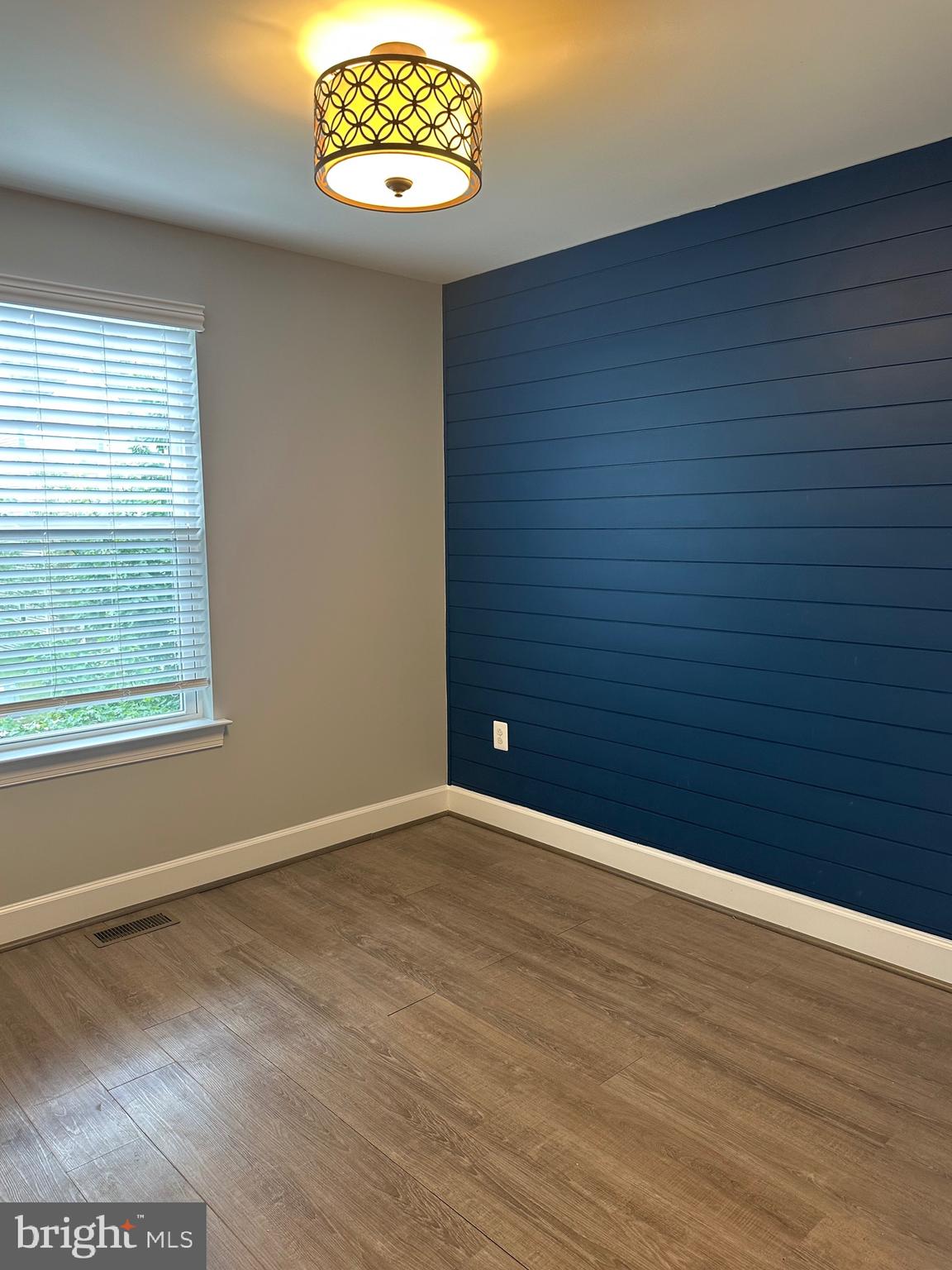 BRADLEY SQUARE - Residential Lease