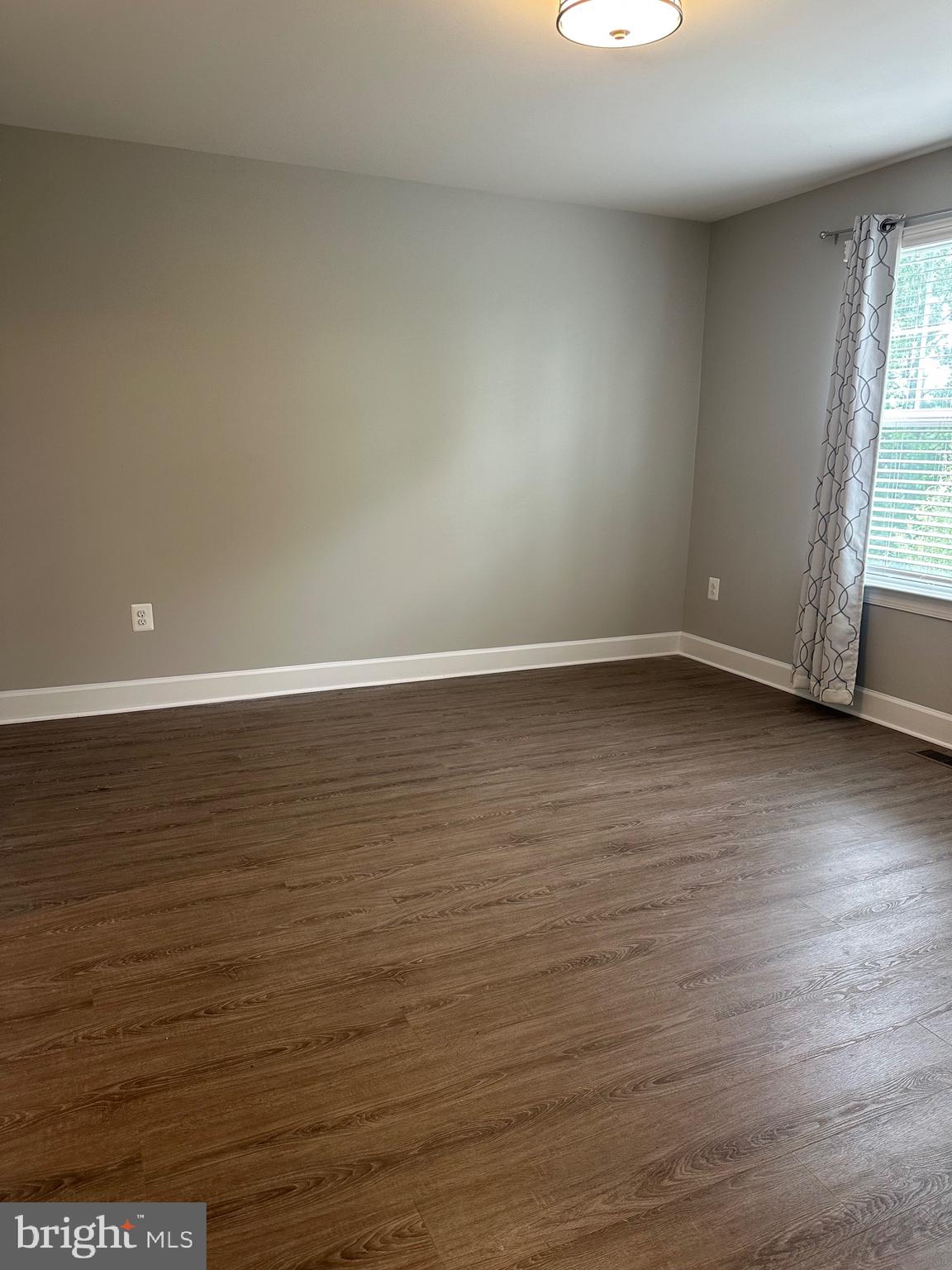 BRADLEY SQUARE - Residential Lease