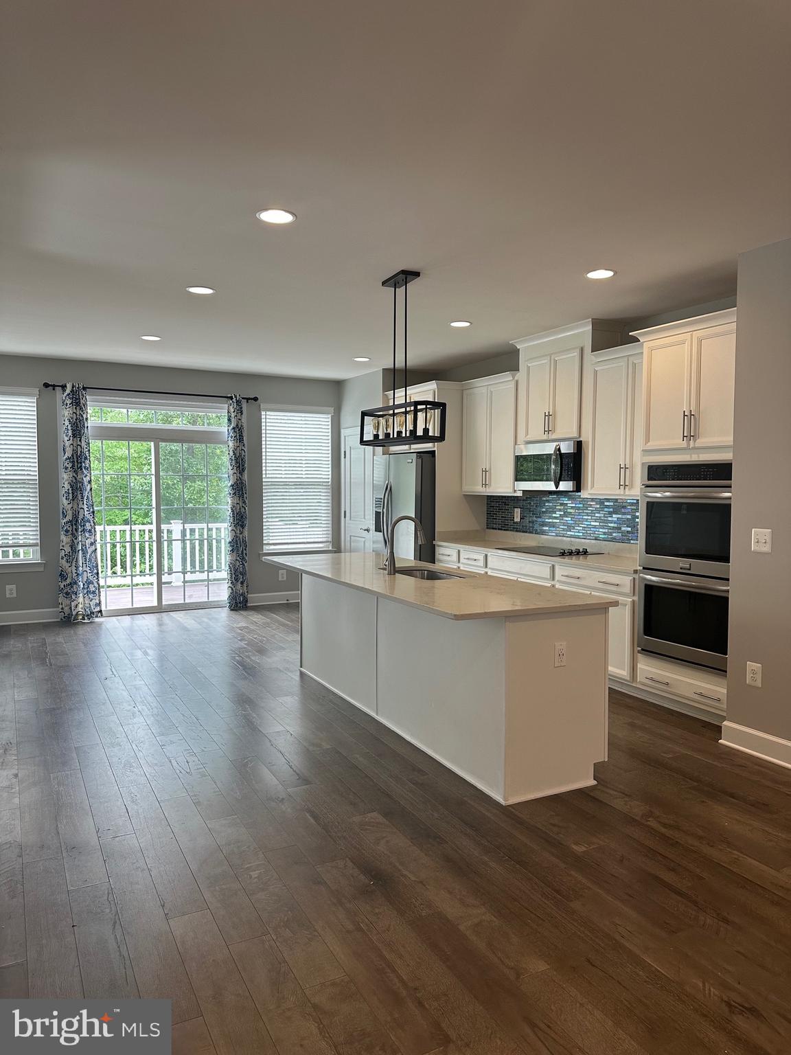 BRADLEY SQUARE - Residential Lease