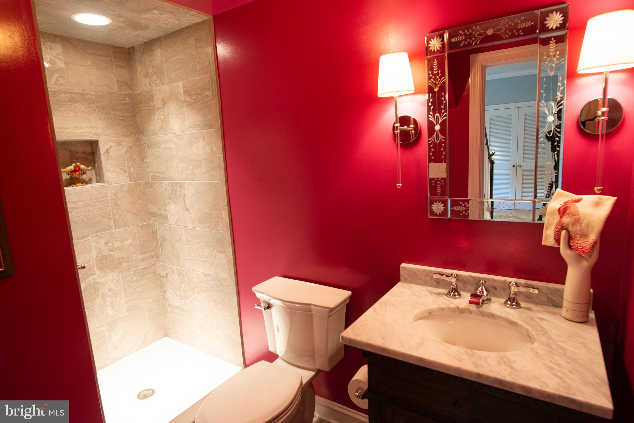 DEVON HILL - Residential