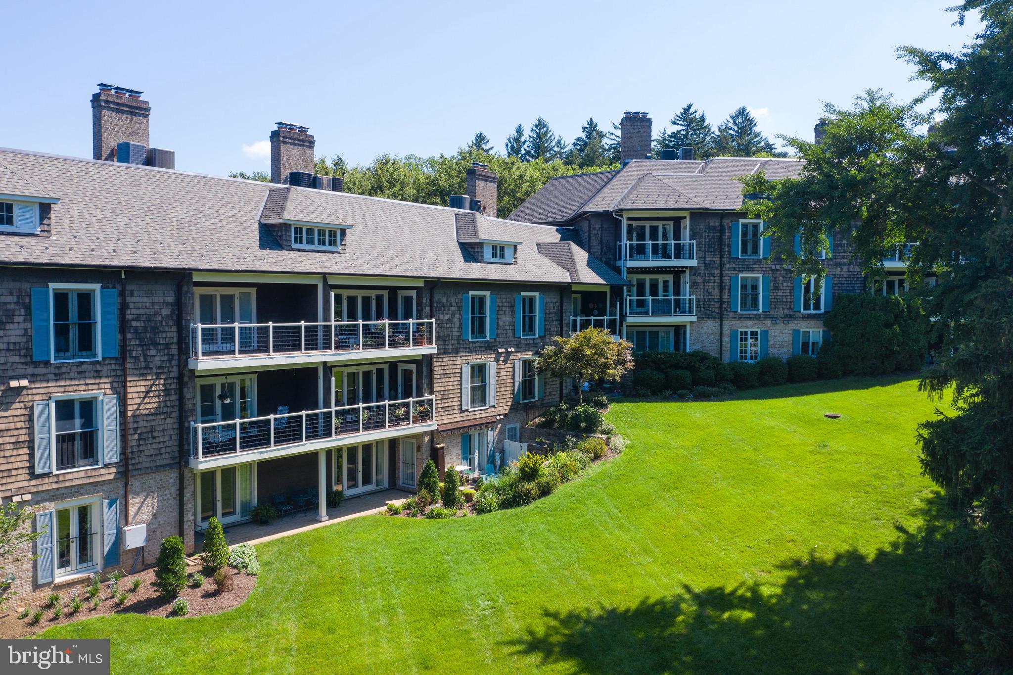 DEVON HILL - Residential