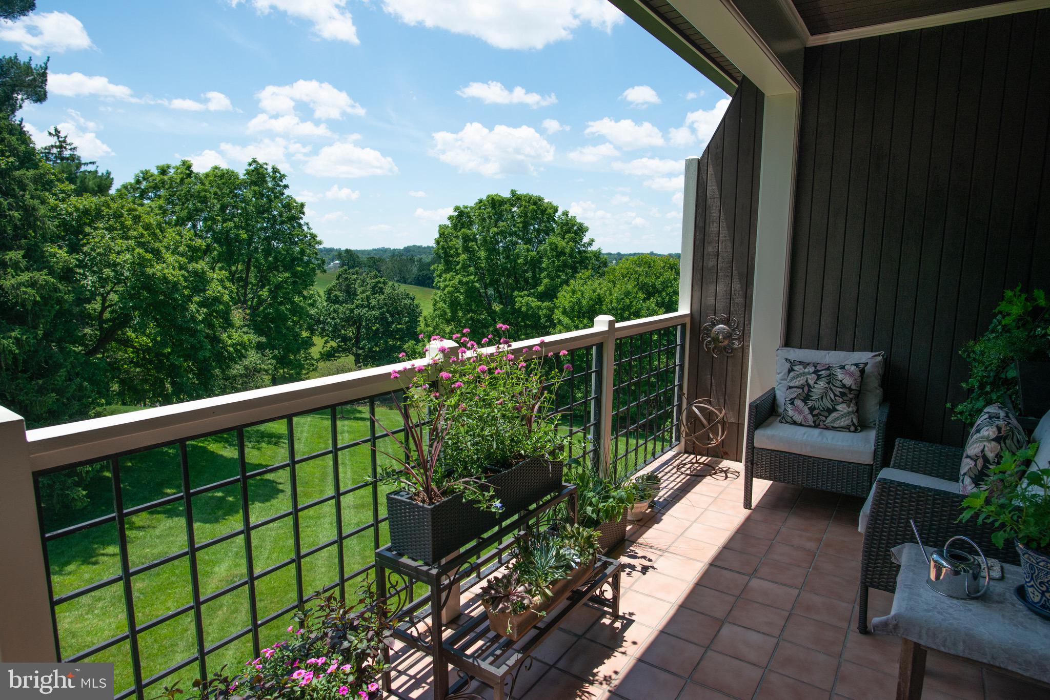 DEVON HILL - Residential