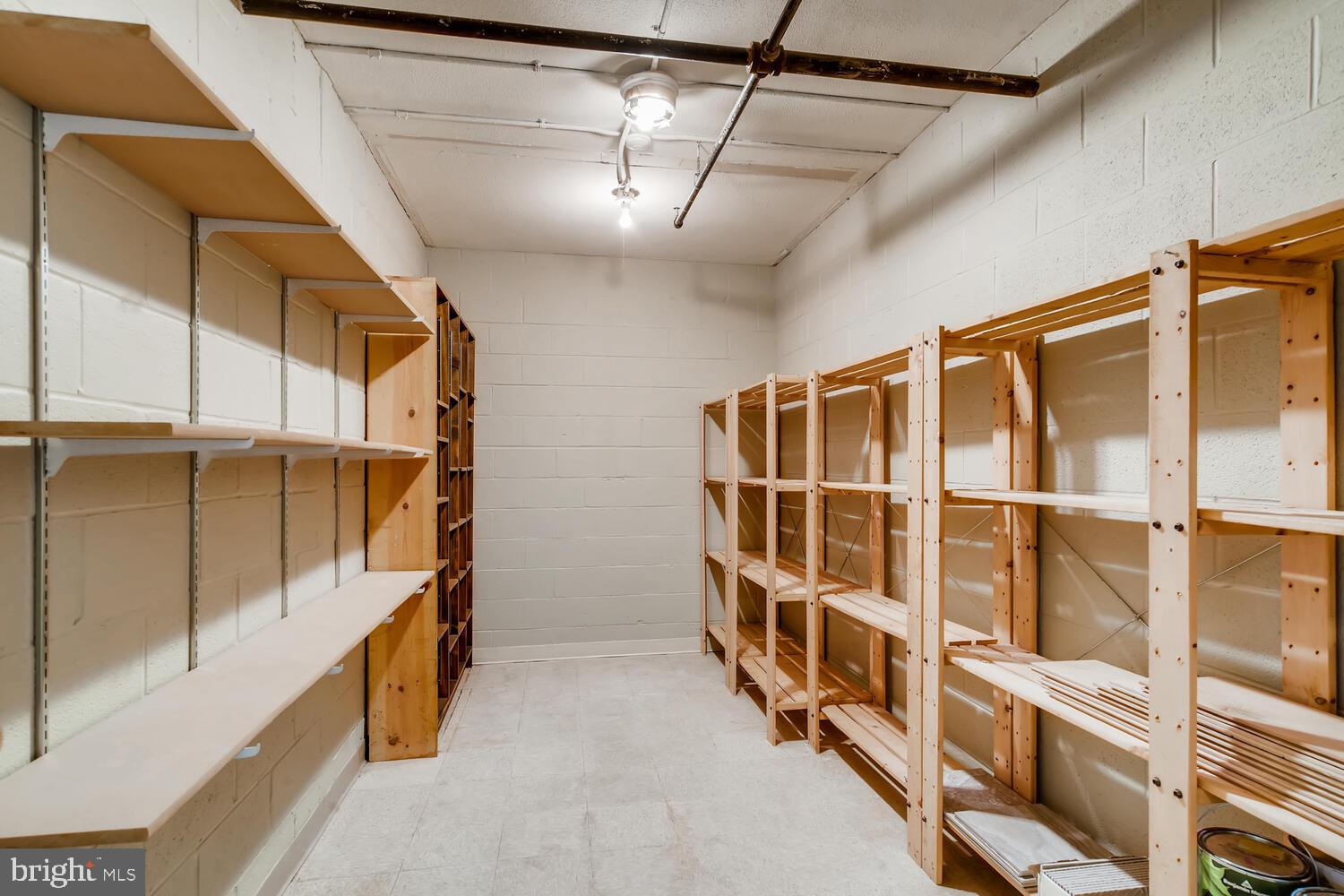 DEVON HILL - Residential